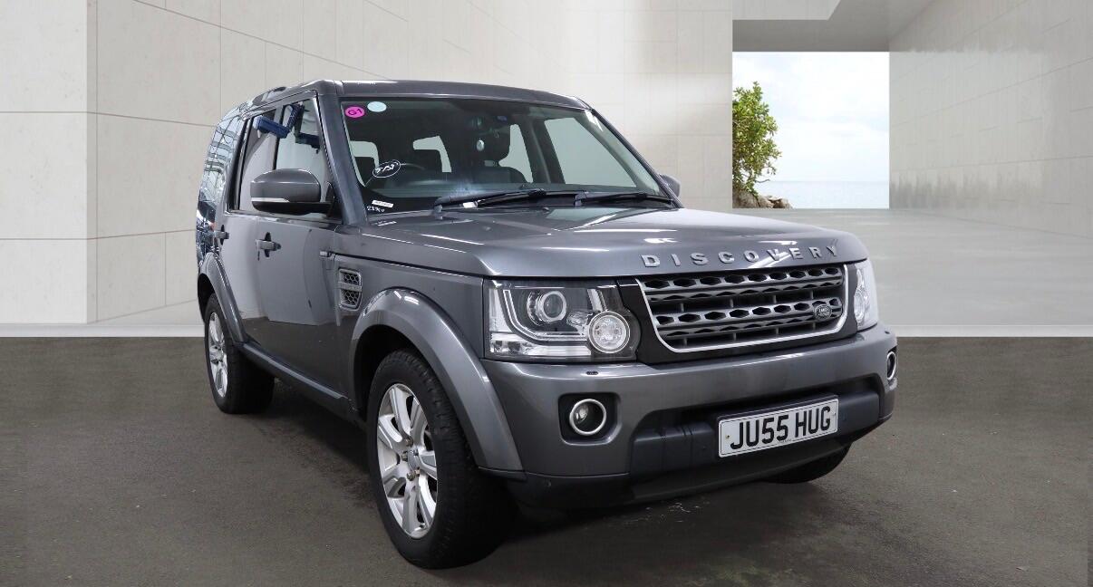 Land Rover Discovery 4 view 5