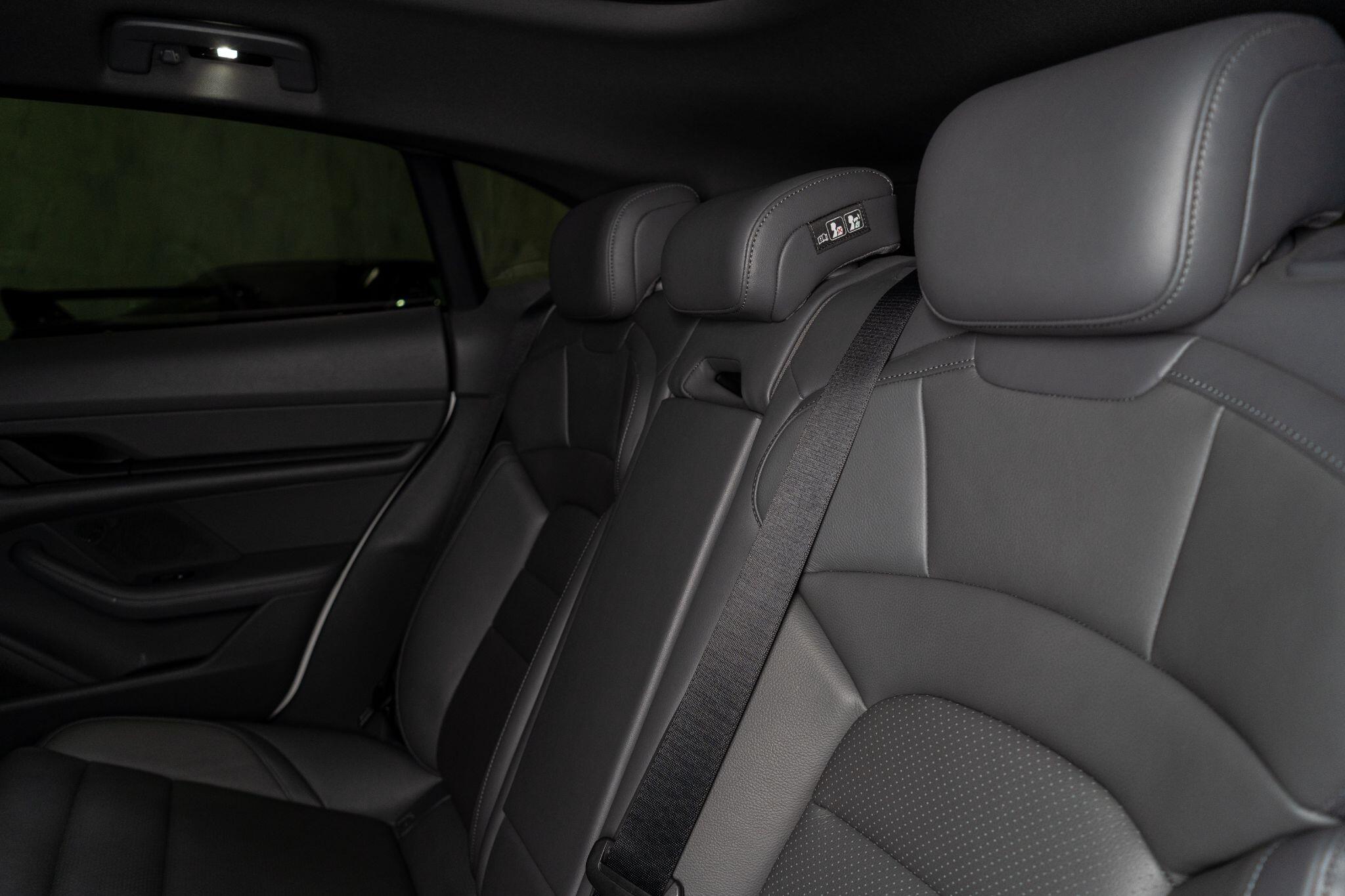 Porsche Taycan view 36