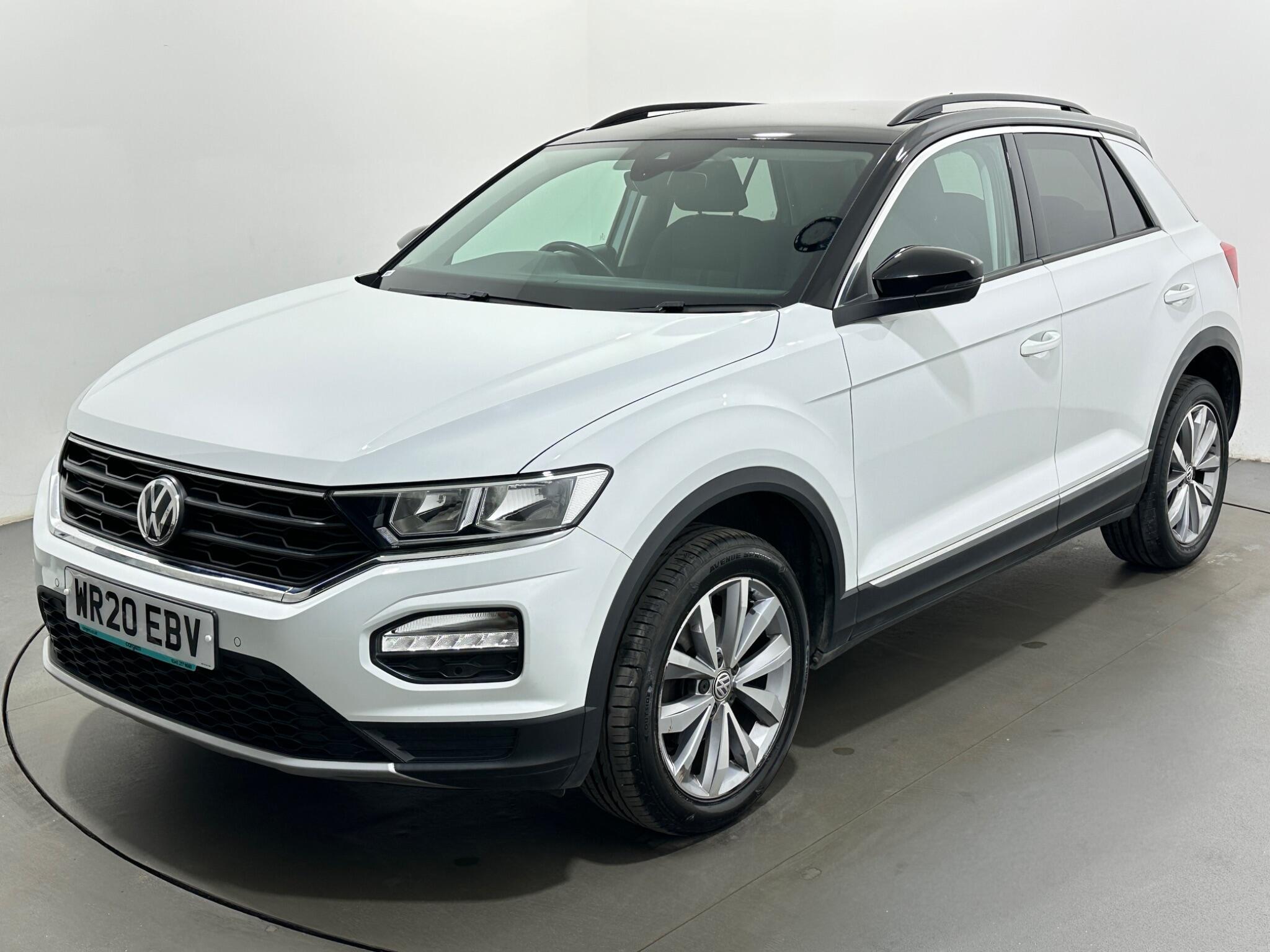 Volkswagen T-Roc view 52