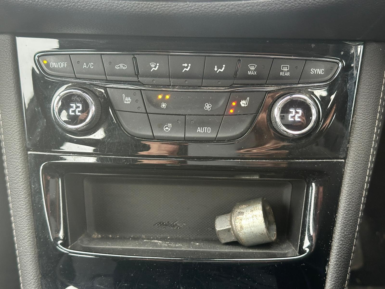 Vauxhall Astra view 17