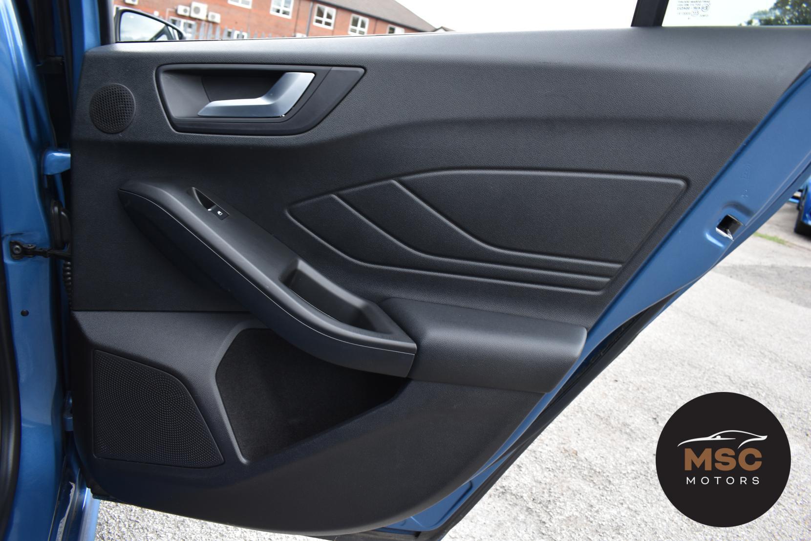 Ford Focus view 65