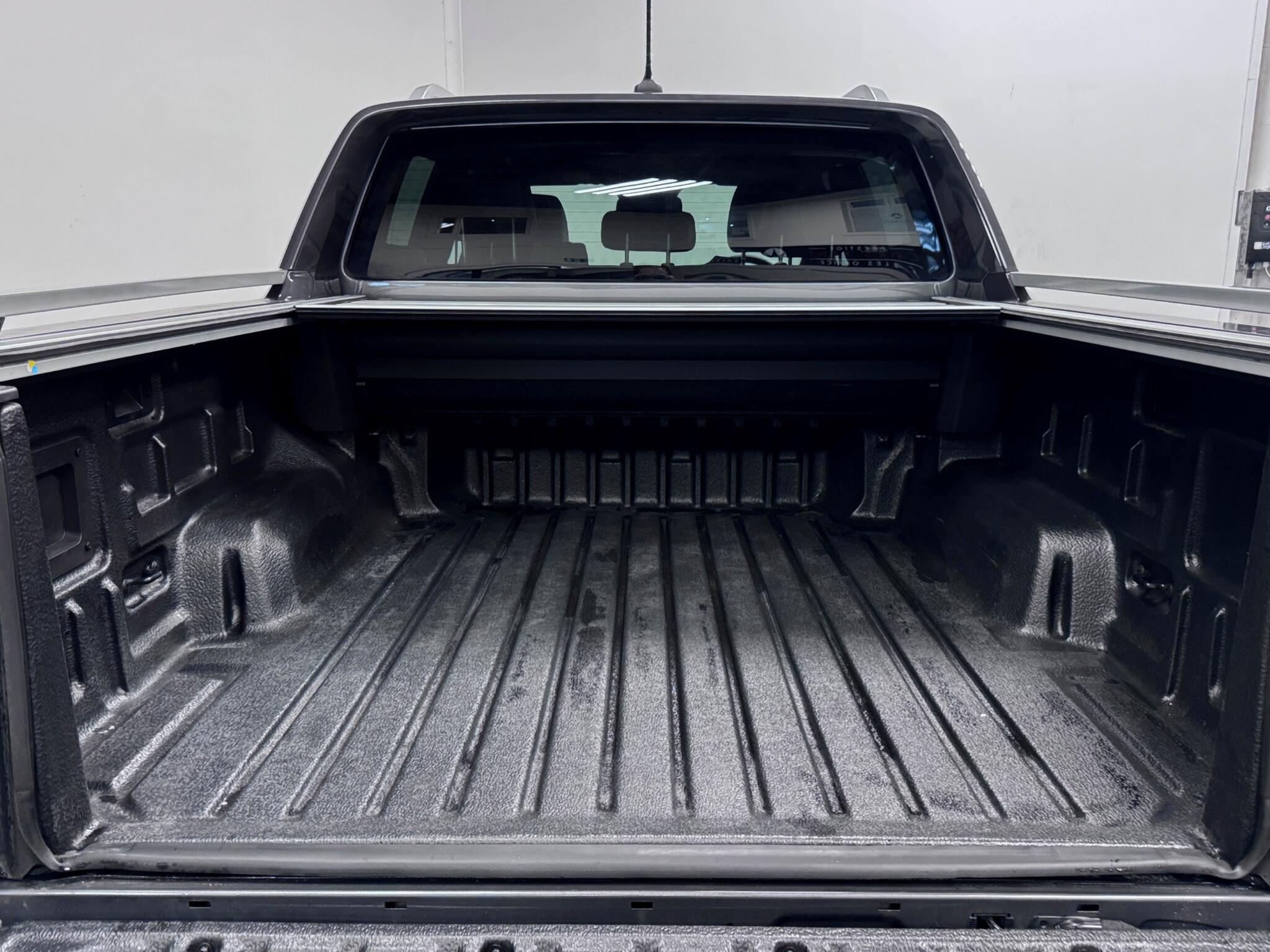 Ford Ranger view 7