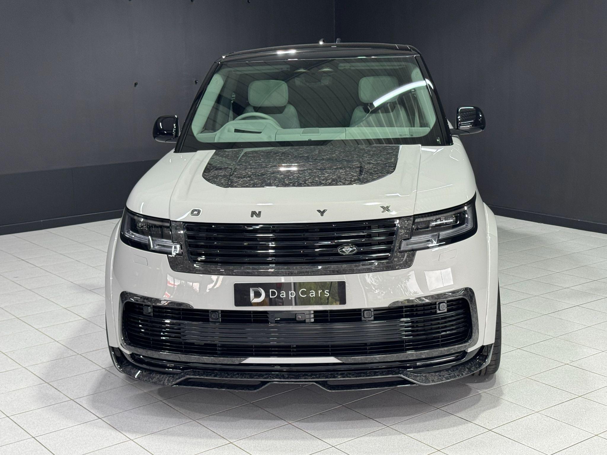 Land Rover Range Rover view 2