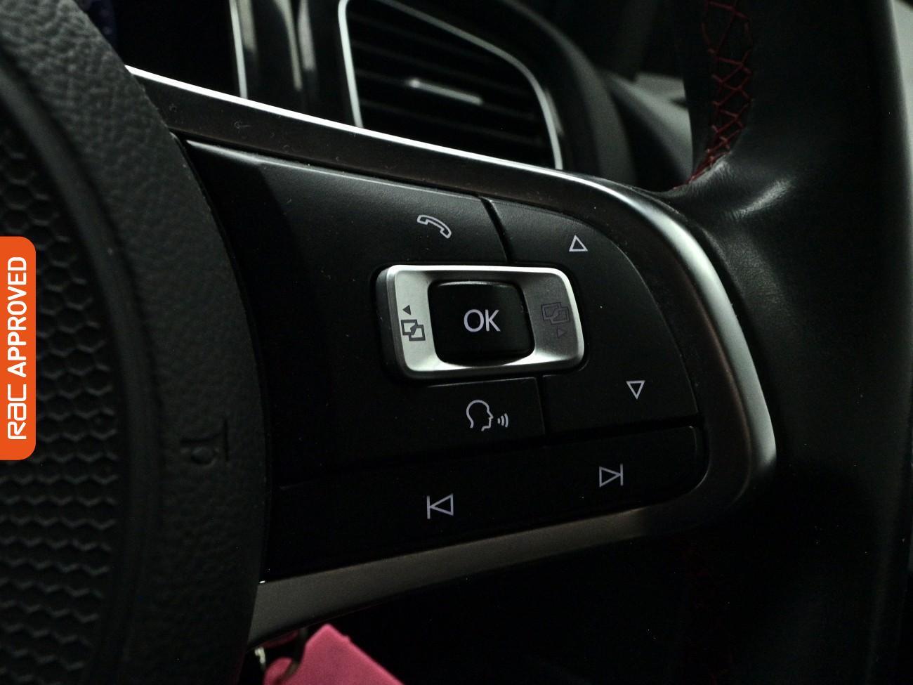 Volkswagen Golf view 22