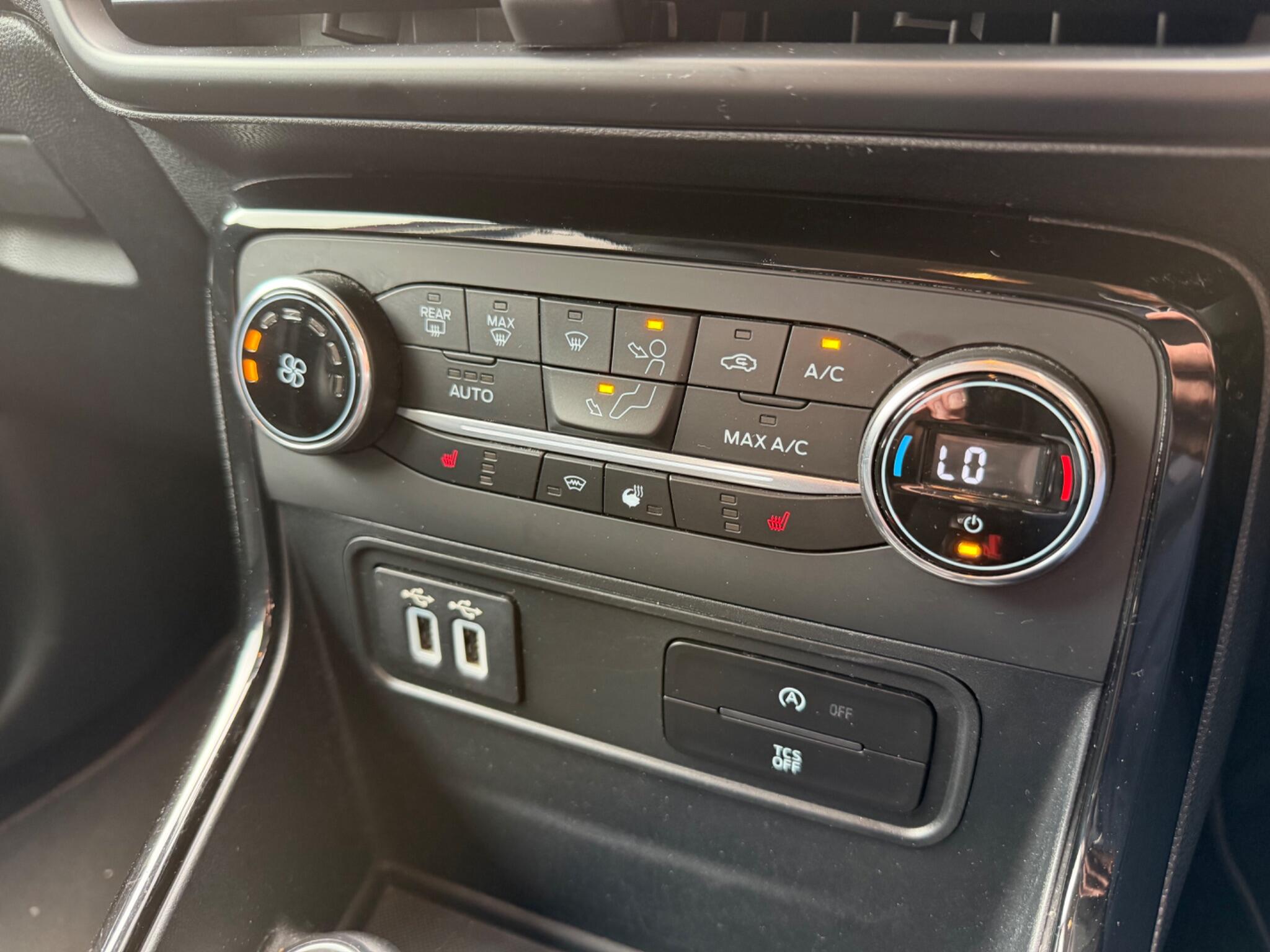 Ford Ecosport view 73