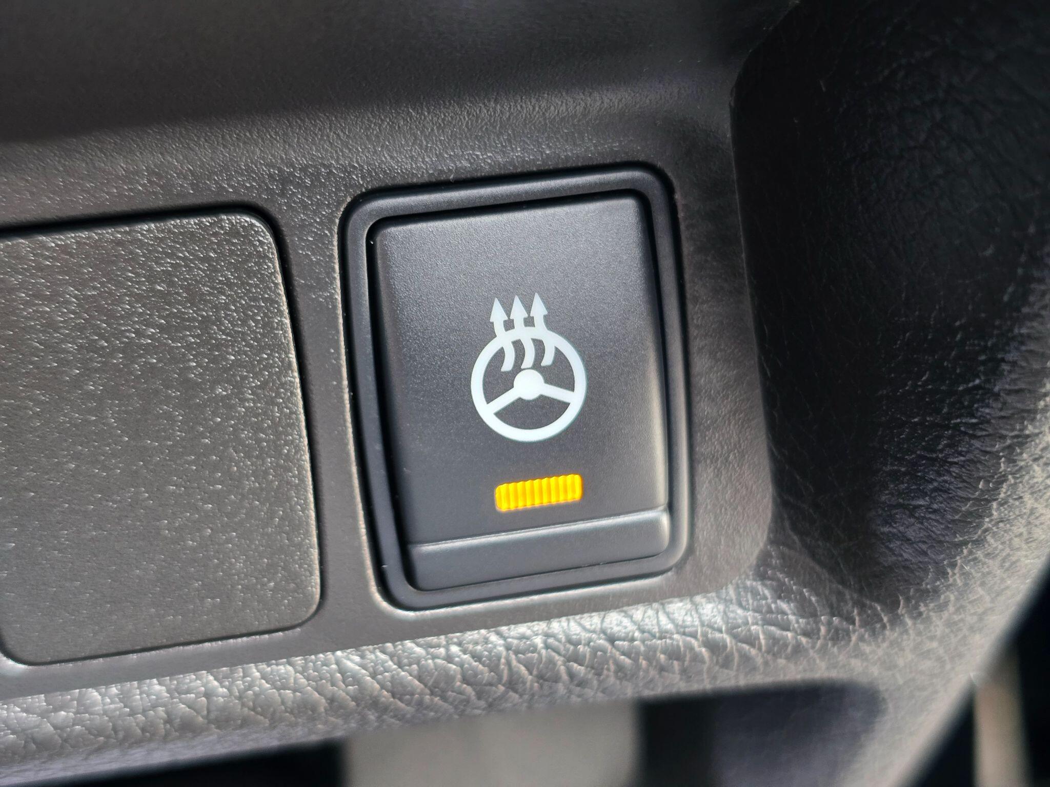 Nissan X-Trail view 35