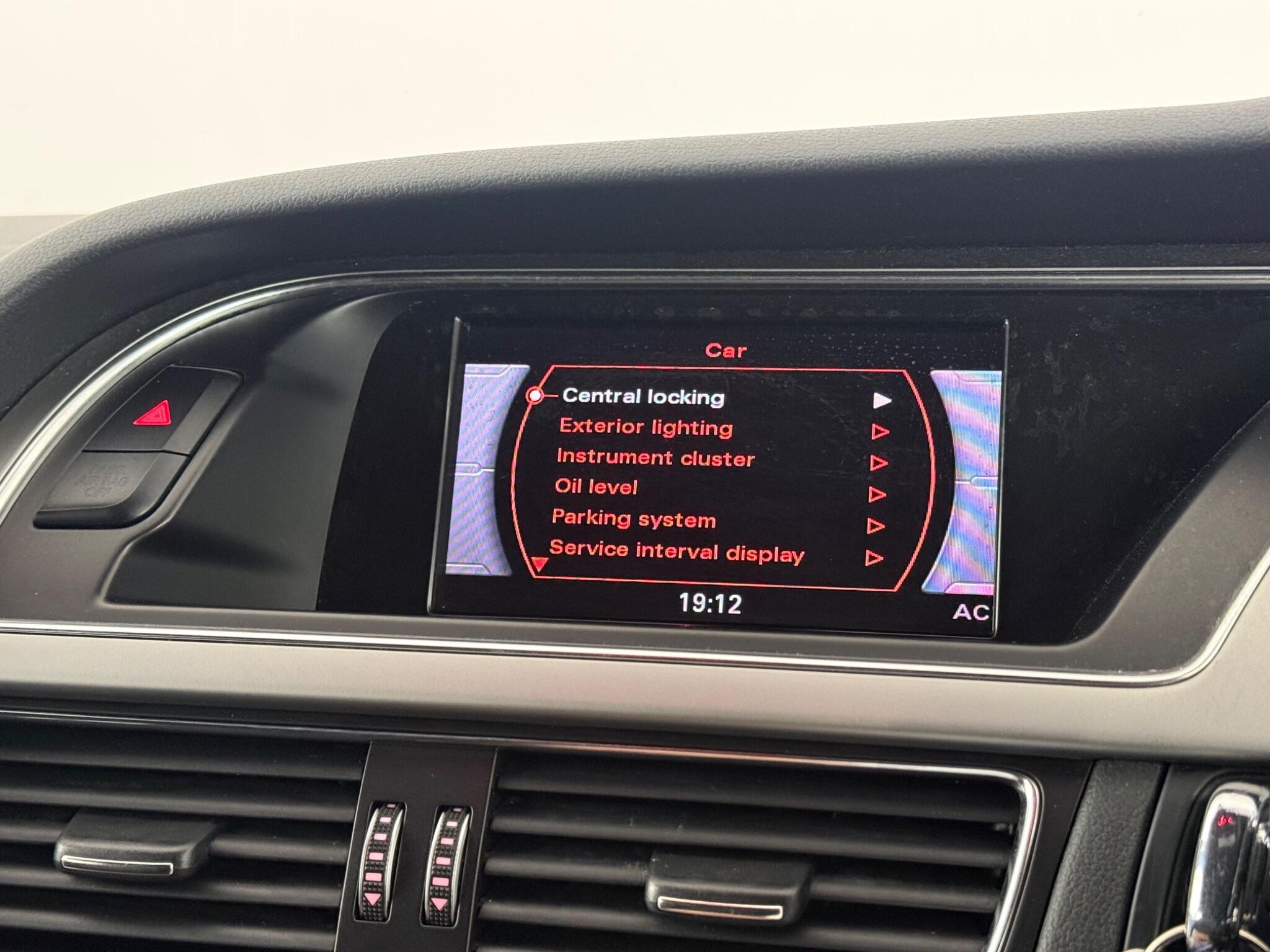 Audi A5 view 24