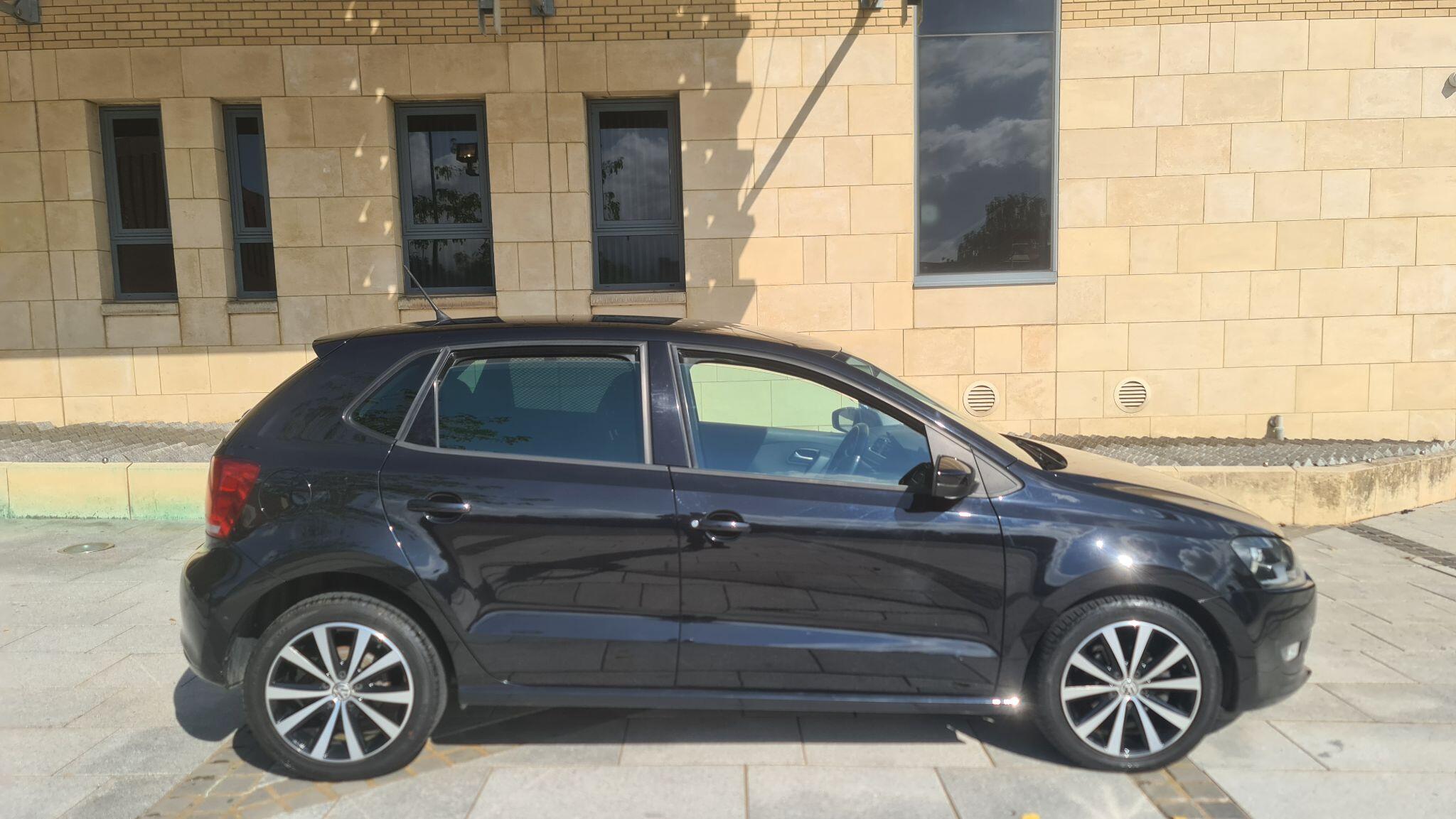 Volkswagen Polo view 8