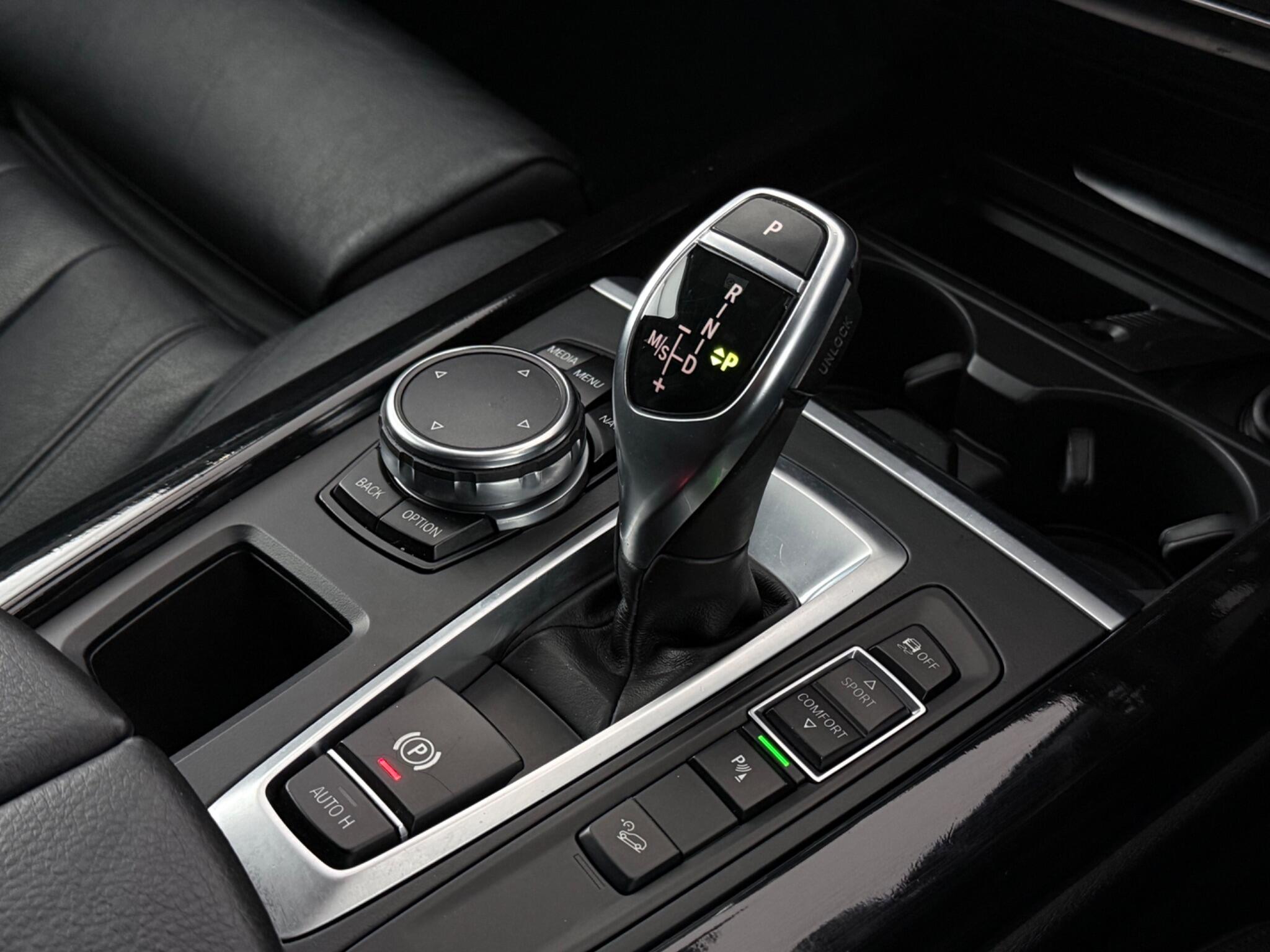 BMW X5 view 26