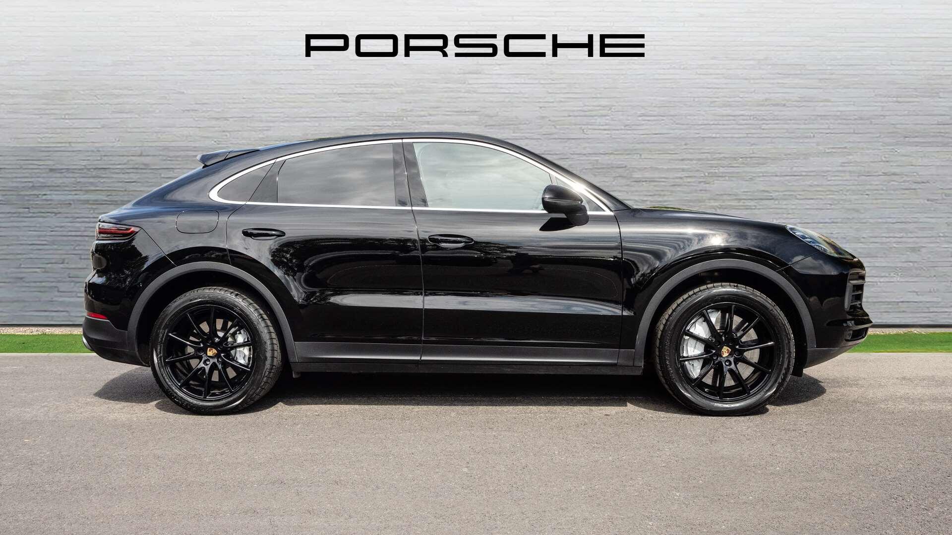 Porsche Cayenne view 7