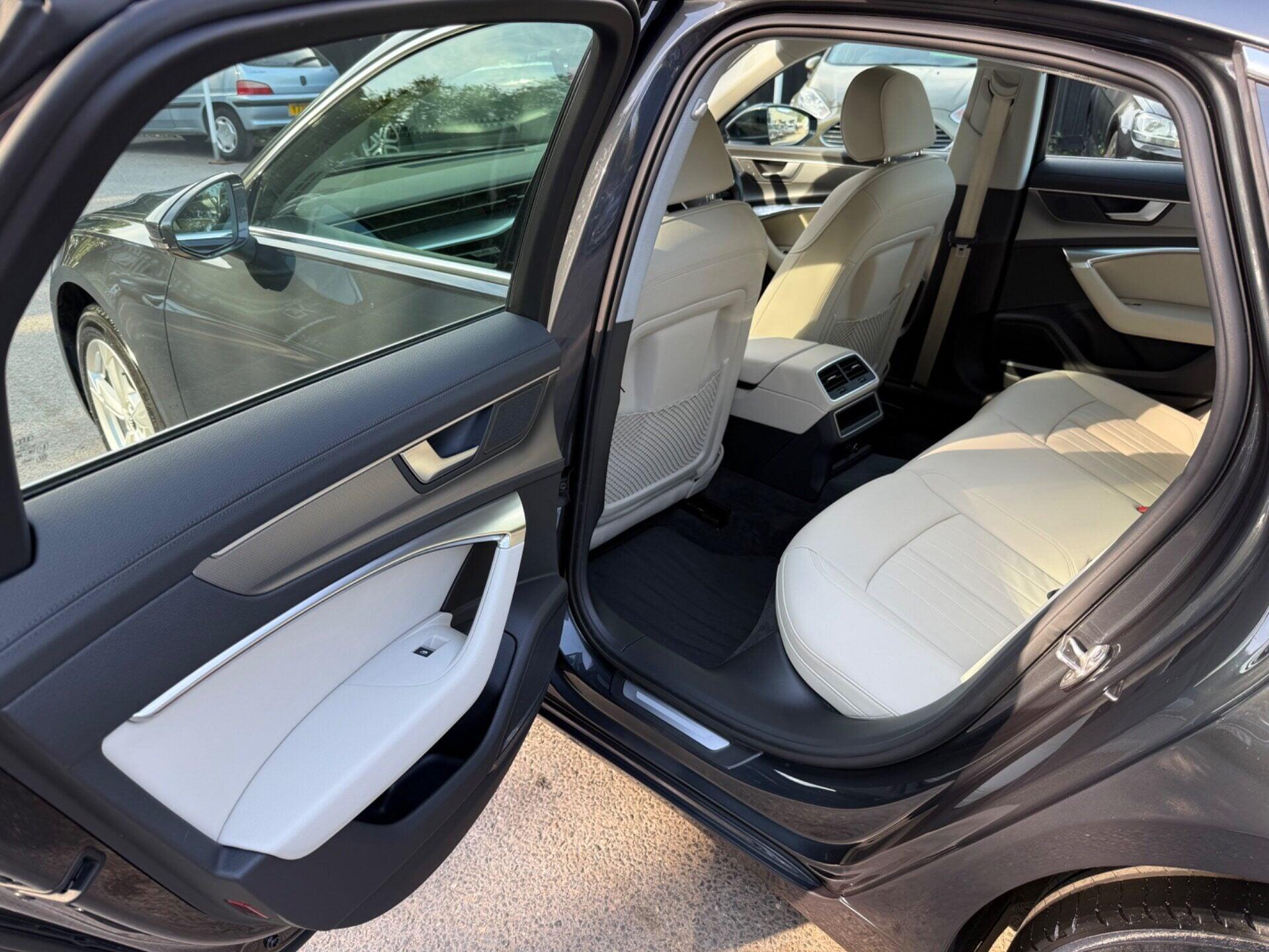 Audi A6 view 29