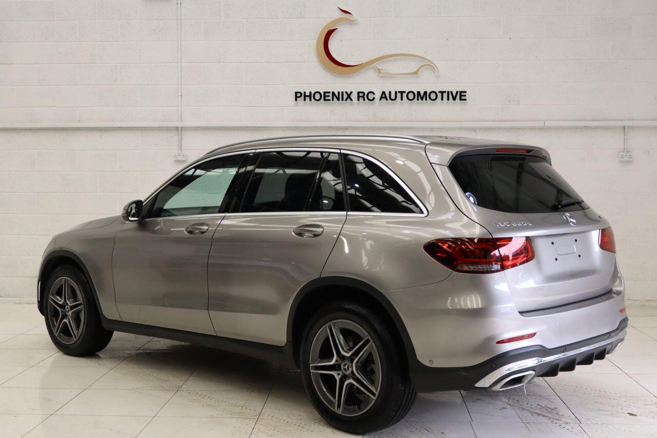 Mercedes-Benz GLC view 4