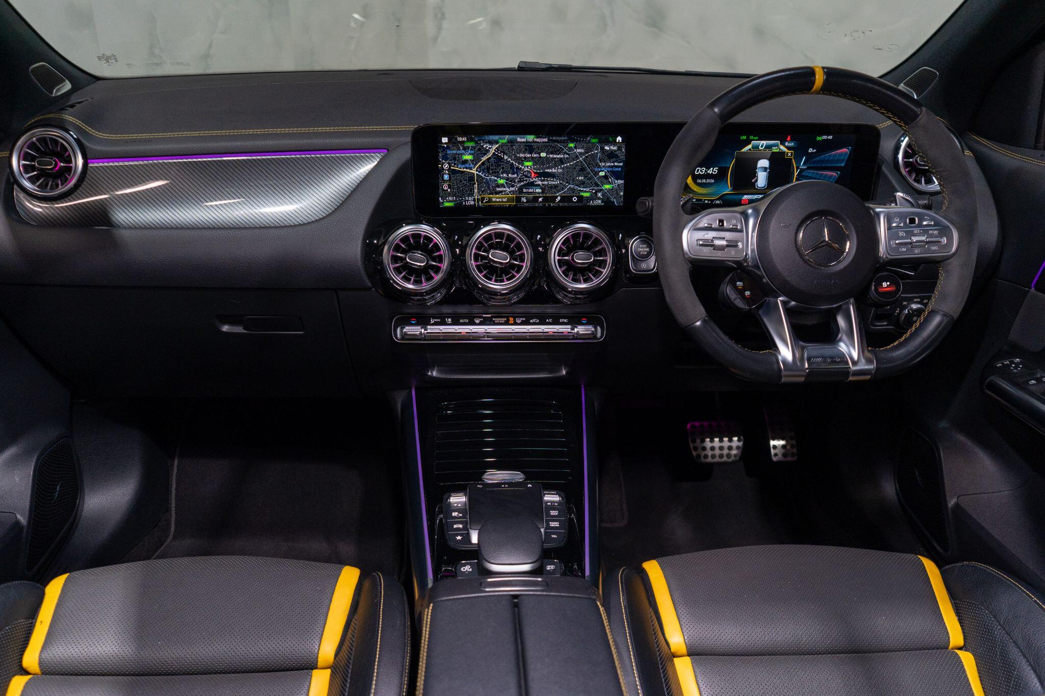 Mercedes-Benz Gla view 12
