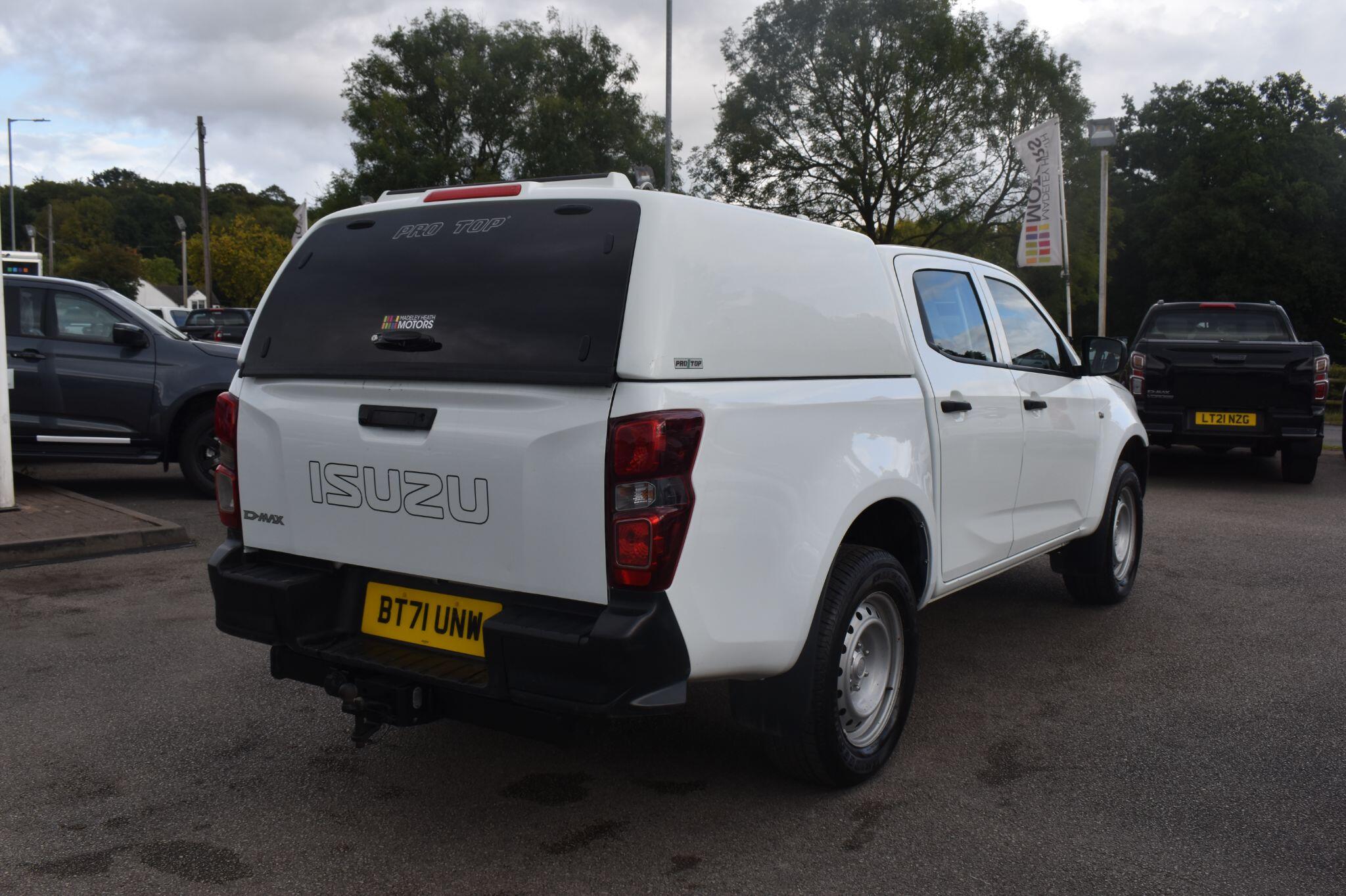 D-Max - 1.9 TD Utility 4WD Euro 6 (s/s) 4dr - Image 11