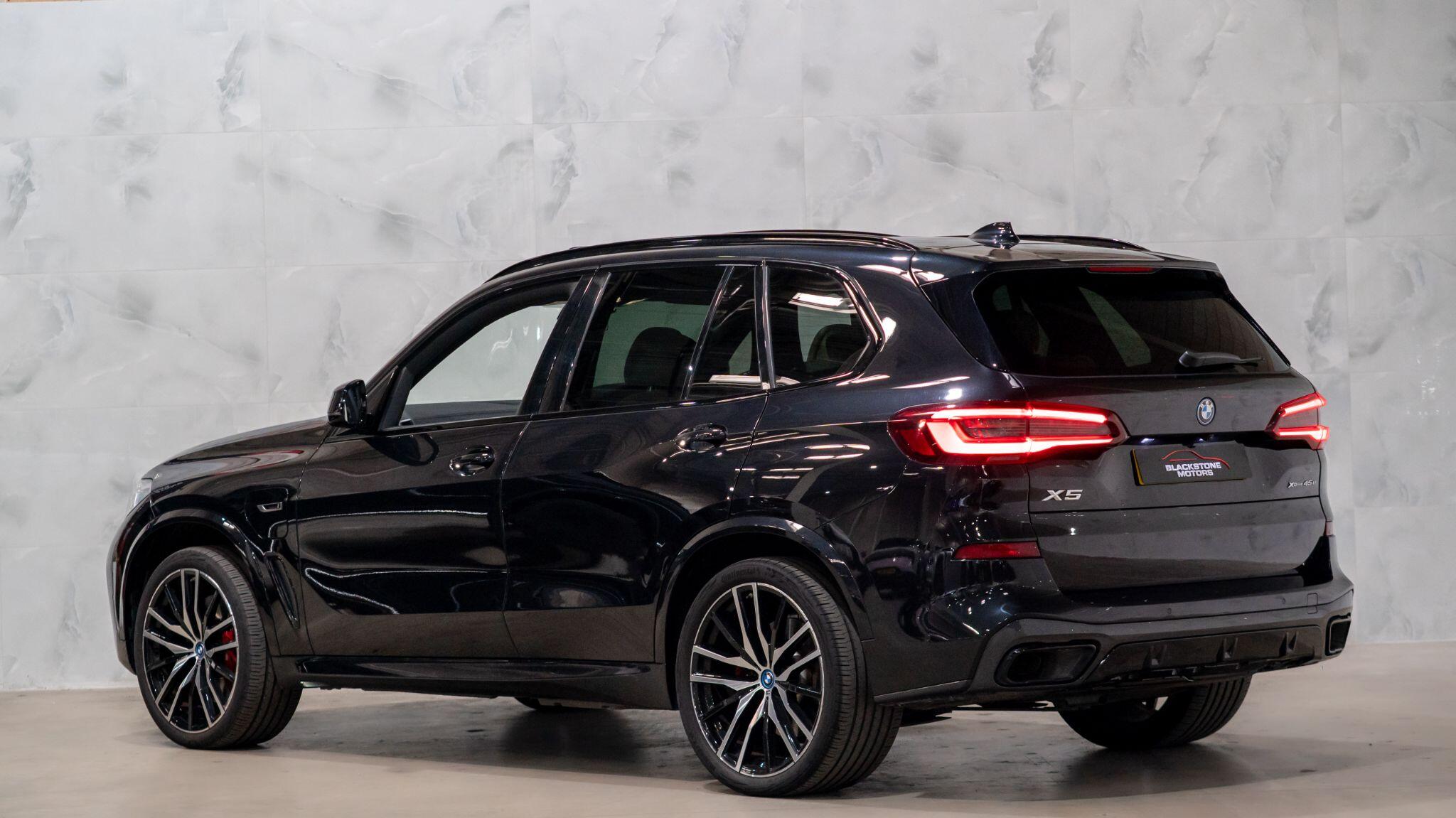 BMW X5 view 6
