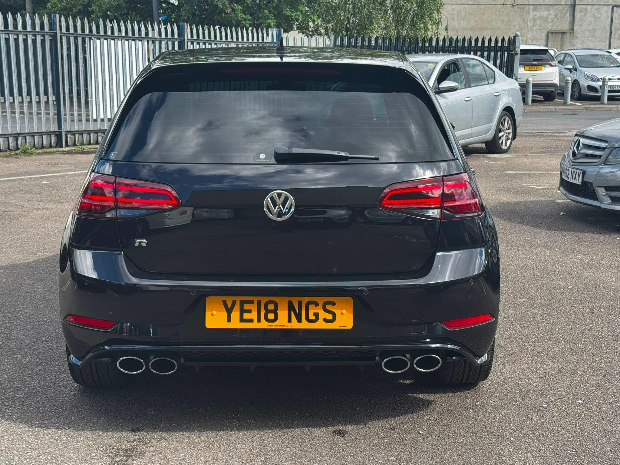 Volkswagen Golf view 8