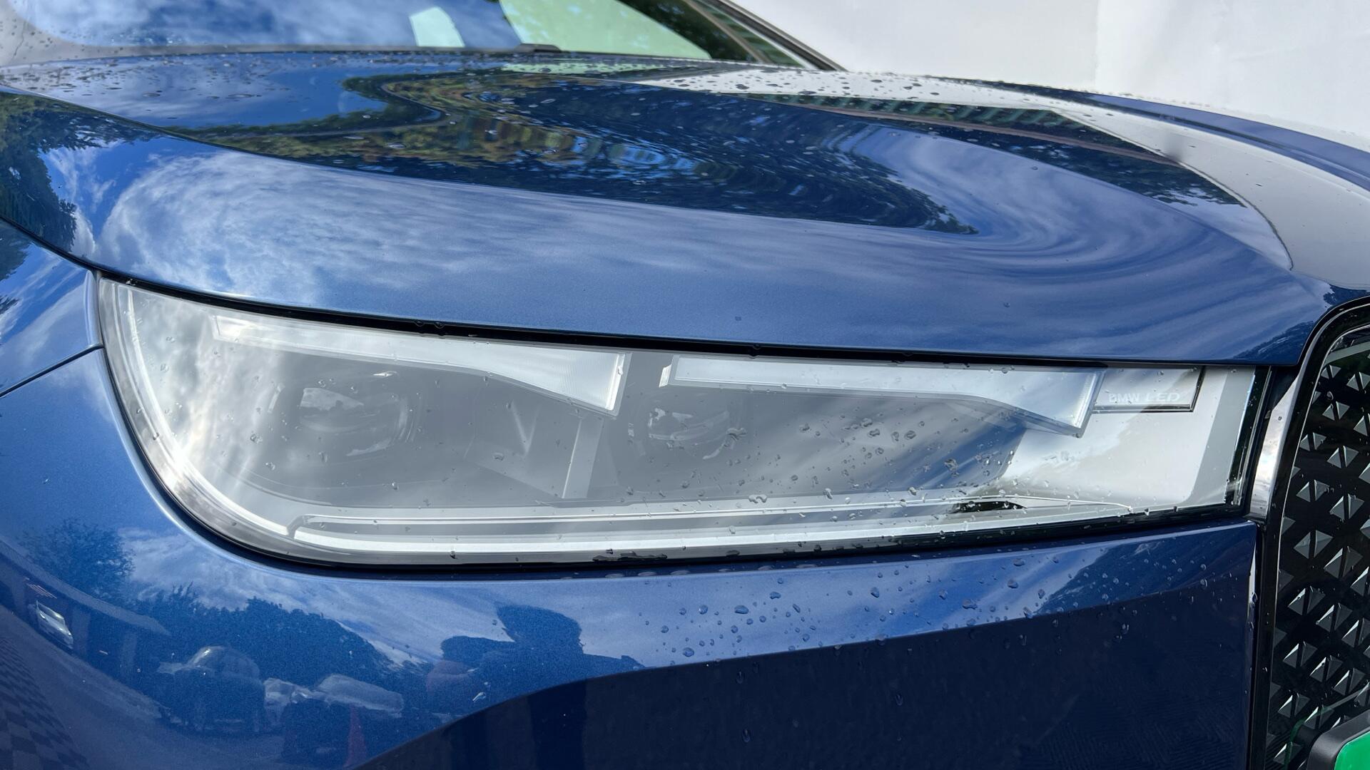 BMW Ix view 23