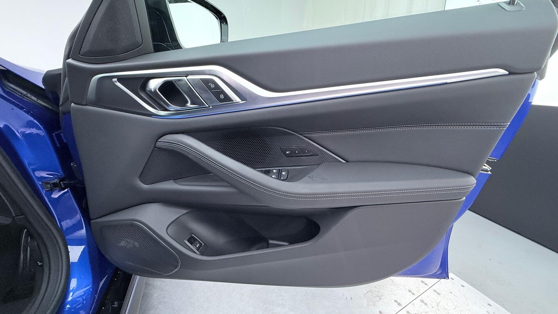 BMW I4 view 20