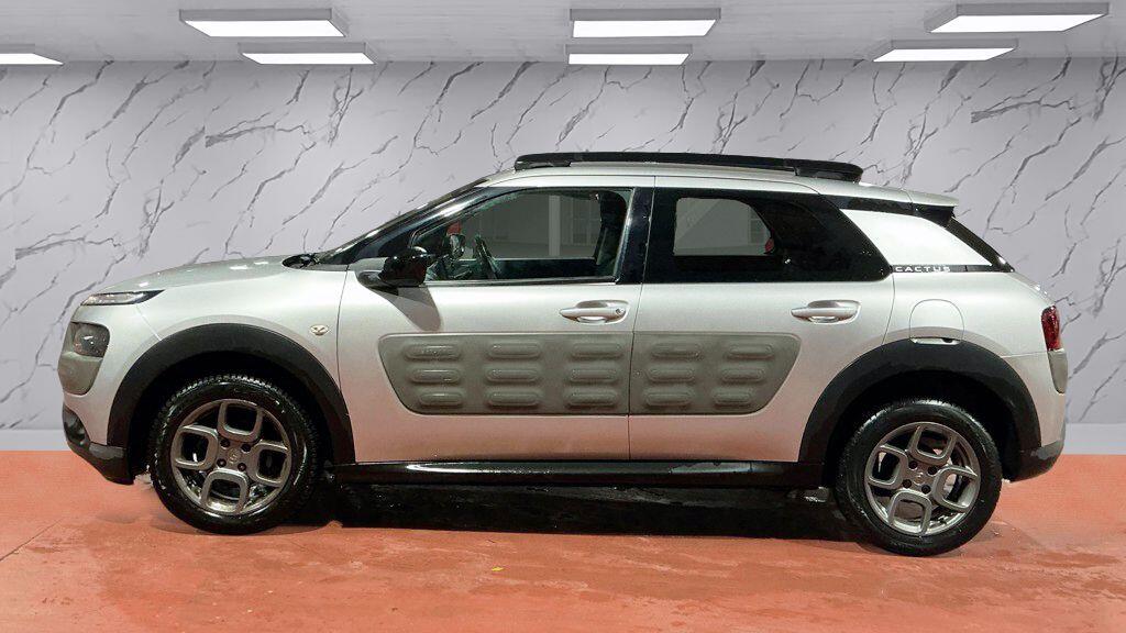 Citroen C4 Cactus view 7