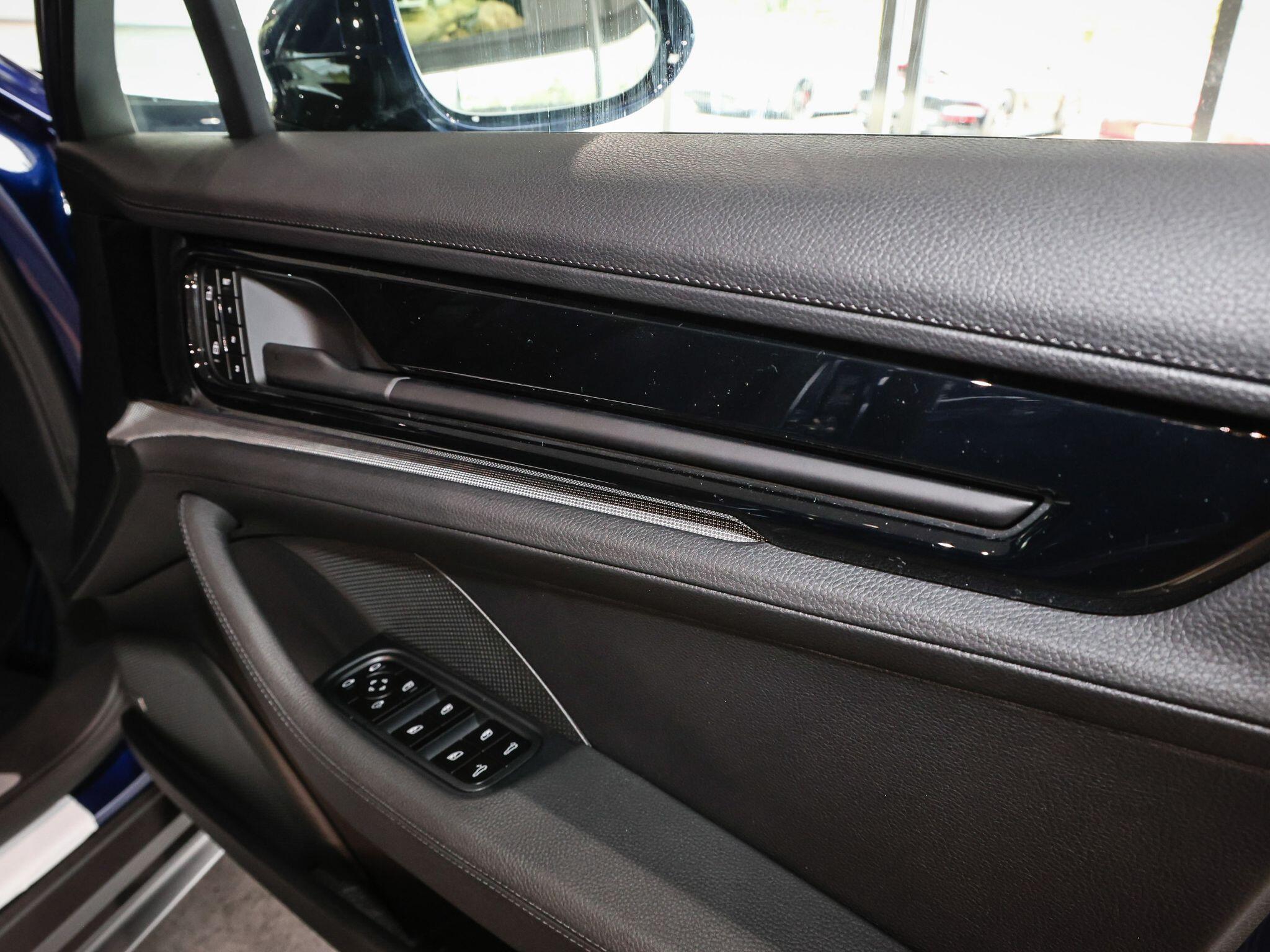 Porsche Panamera view 53