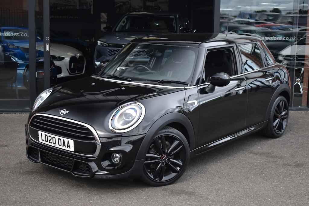 Mini Hatch view 6