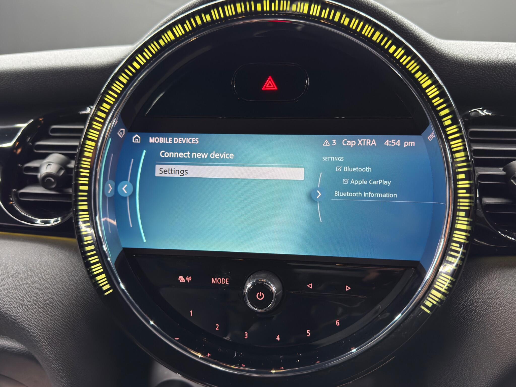 MINI Hatch view 32
