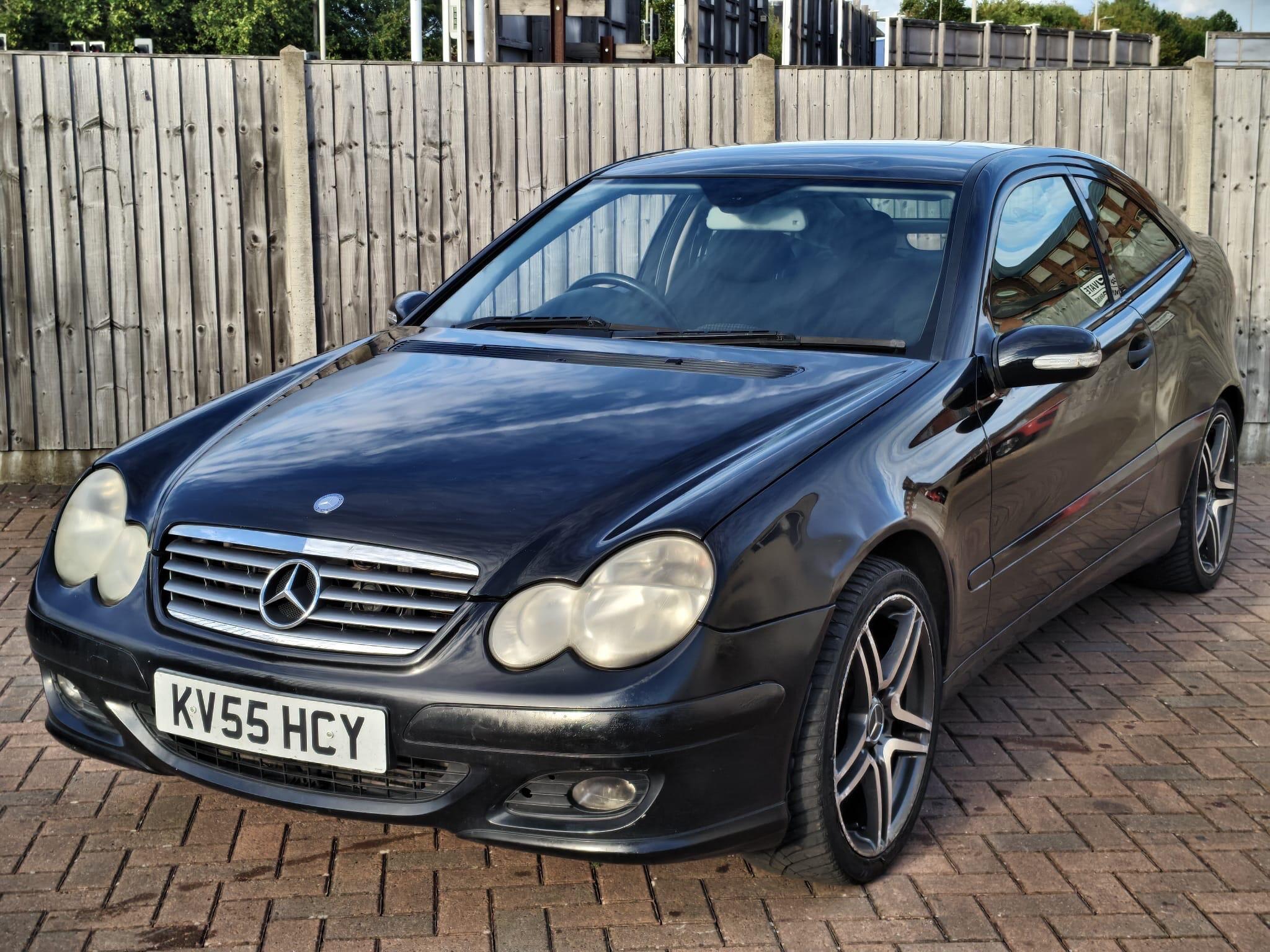 Mercedes-Benz C-Class view 8