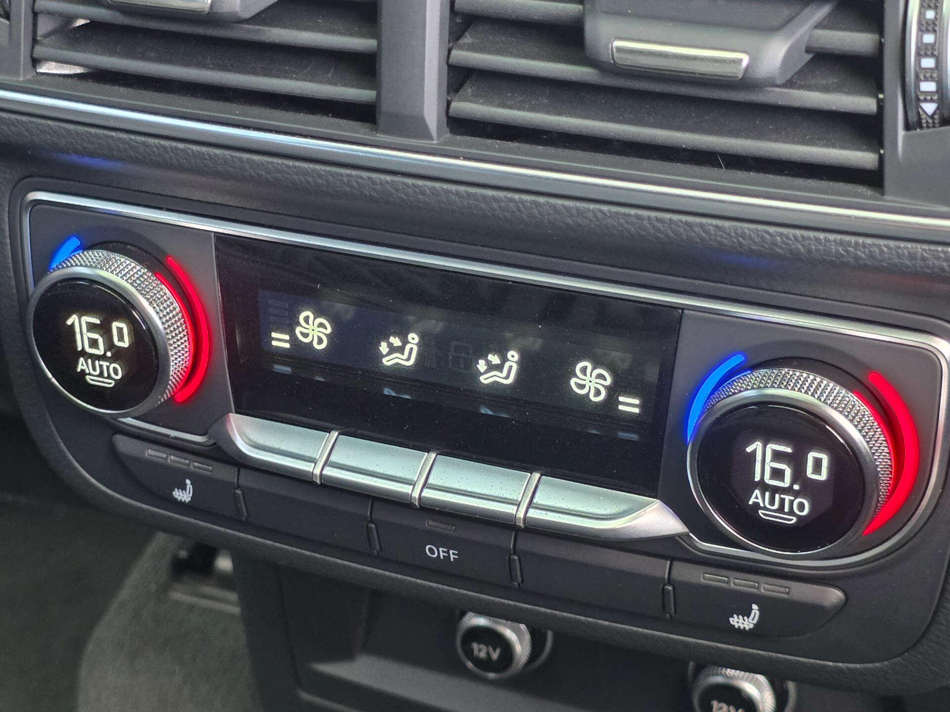 Audi SQ7 view 42
