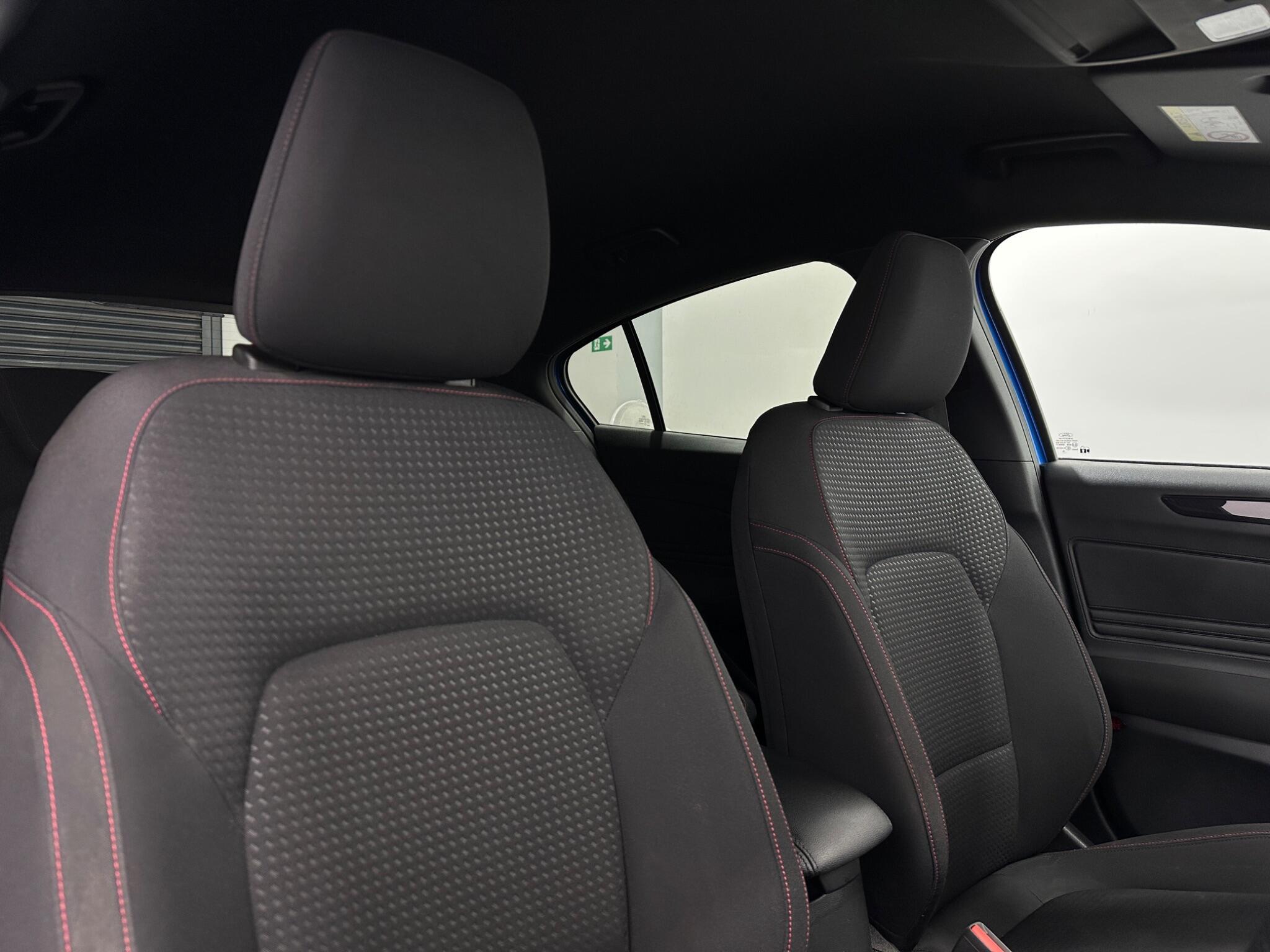 Ford Focus view 31