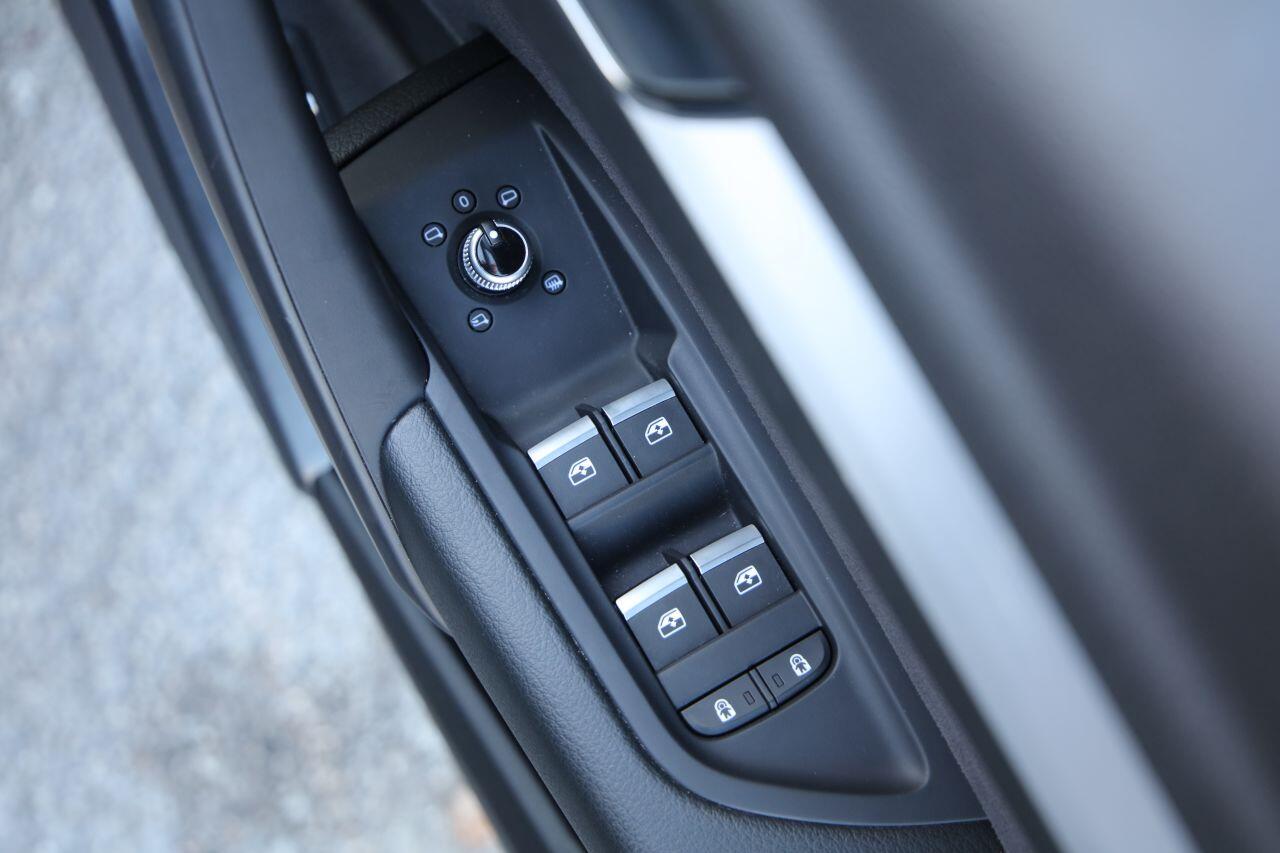 Audi Q5 view 45