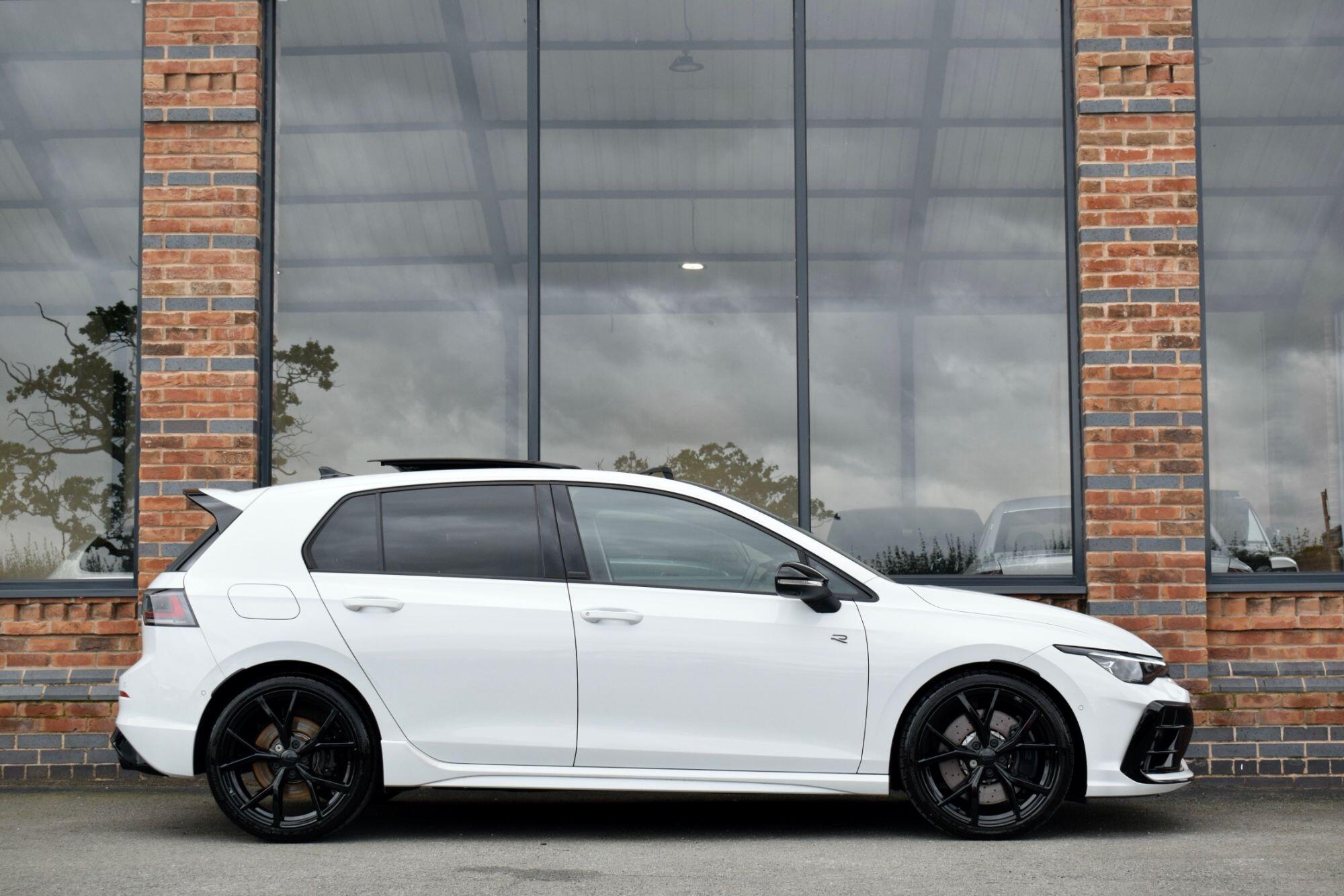 Volkswagen Golf view 9