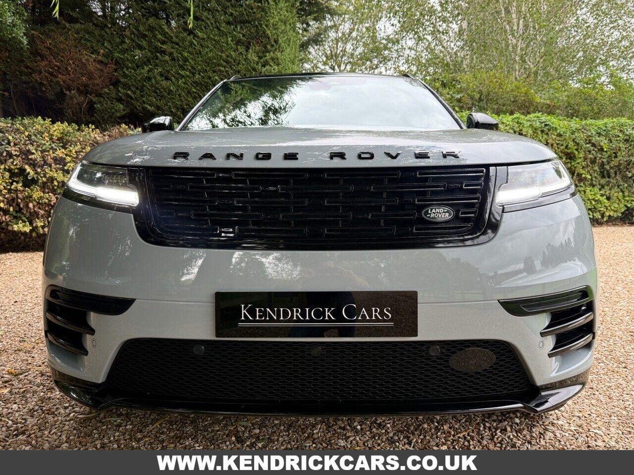 Land Rover Range Rover Velar view 4