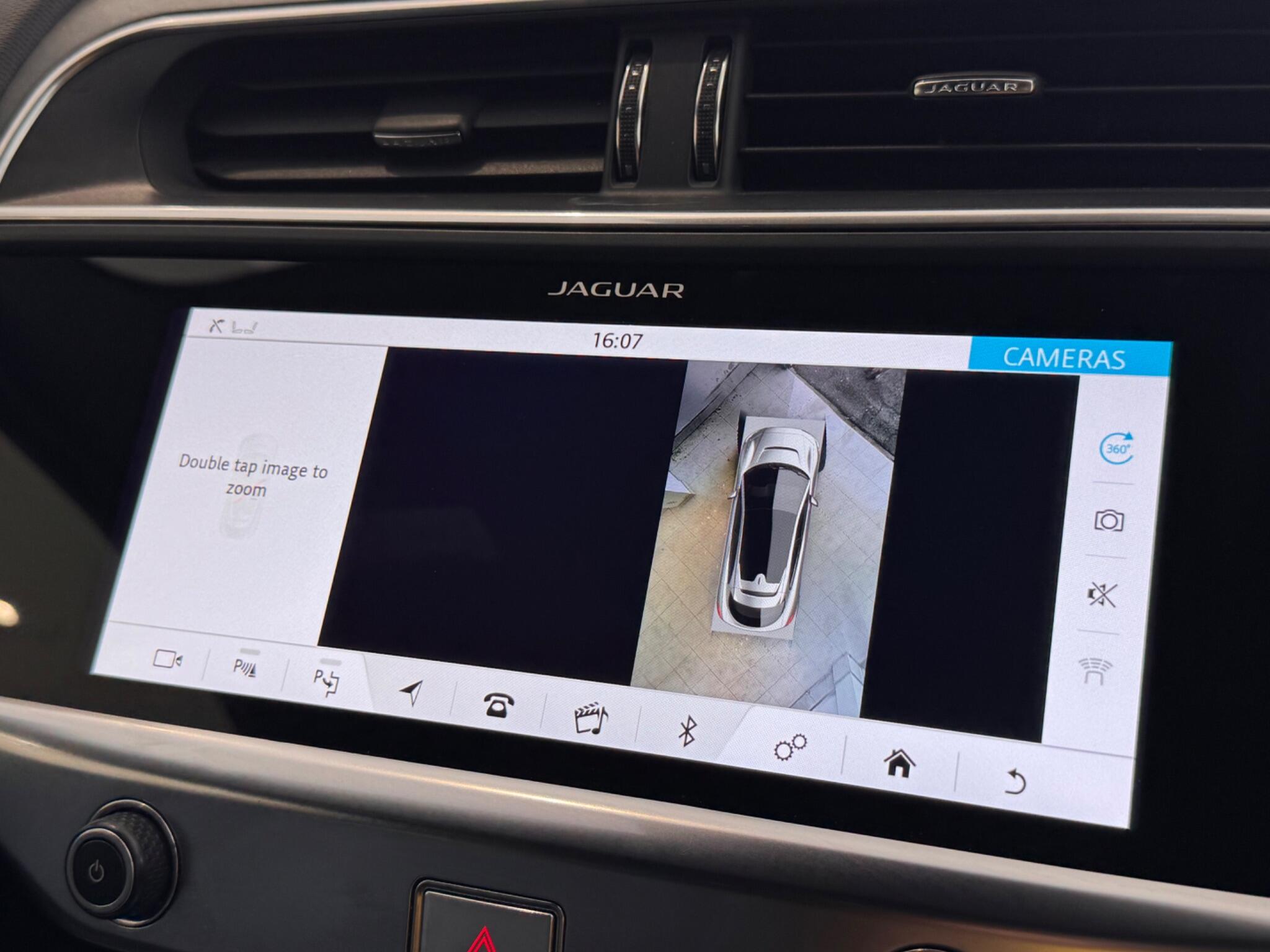 Jaguar I-Pace view 24