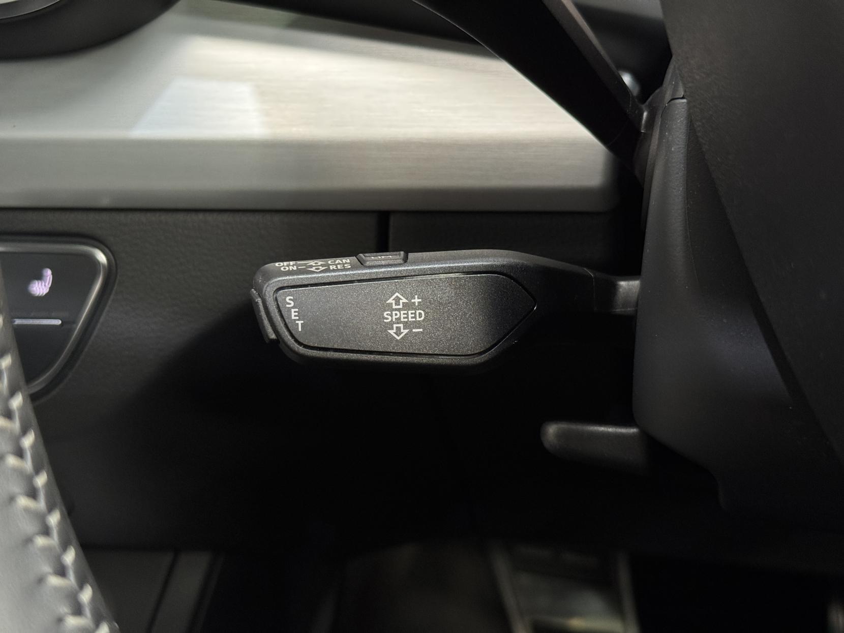 Audi Q5 view 44