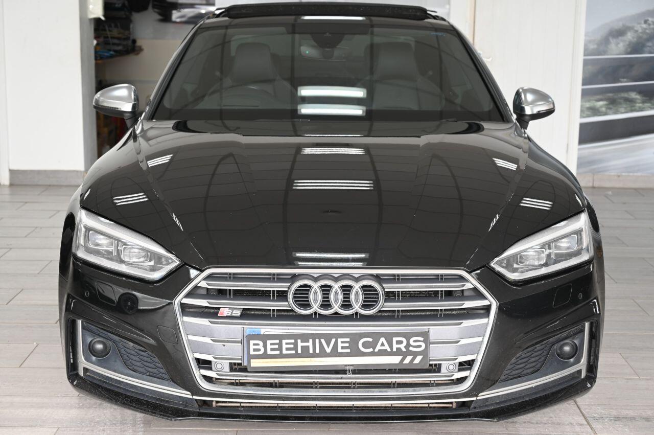 Audi S5 view 5