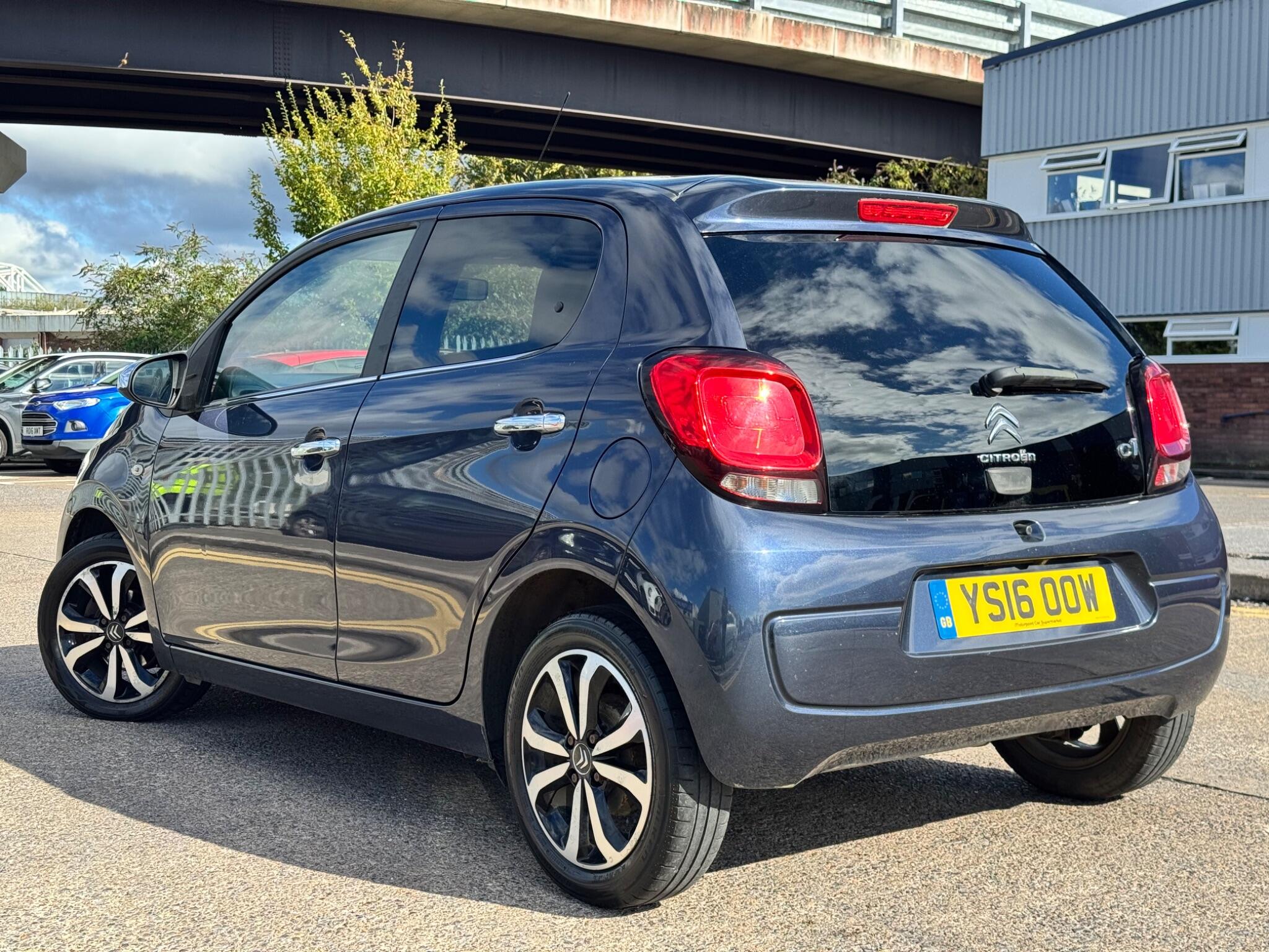 Citroen C1 view 8