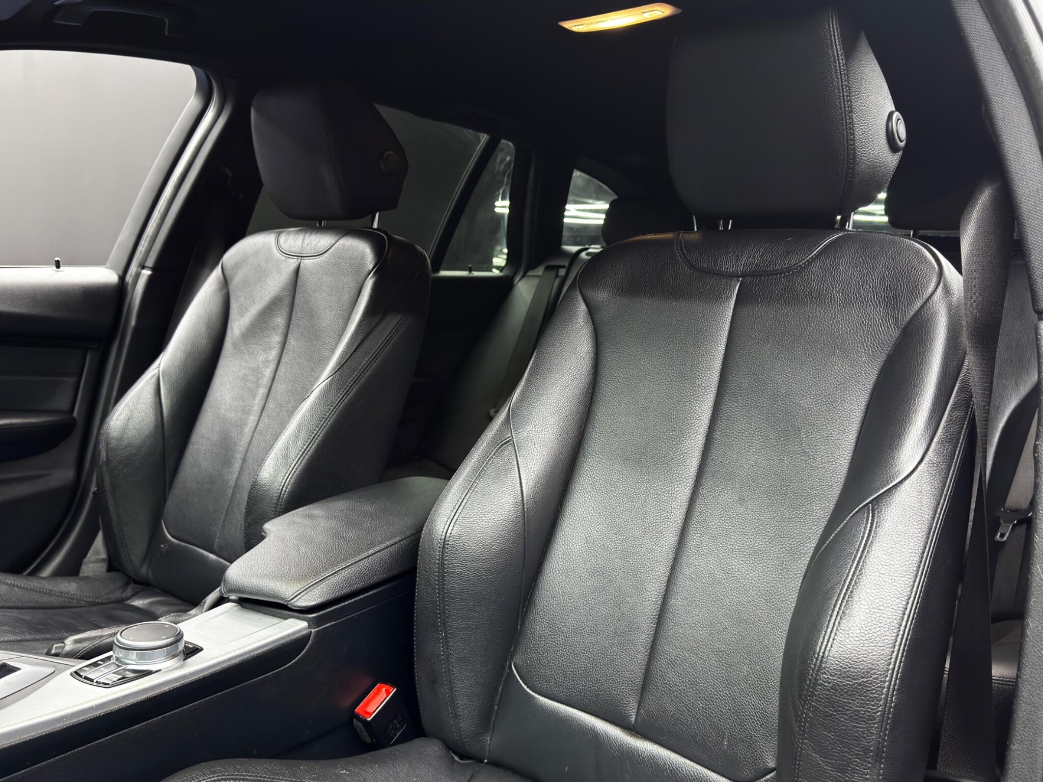 BMW 3 Series view 14