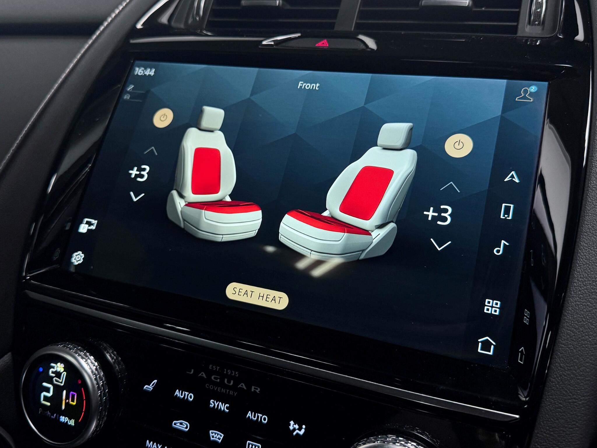 Jaguar E-Pace view 53