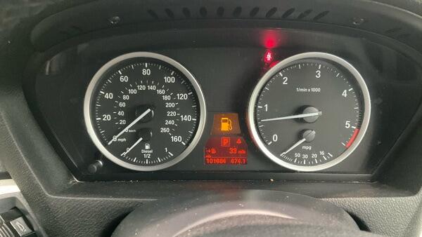 BMW X6 view 10