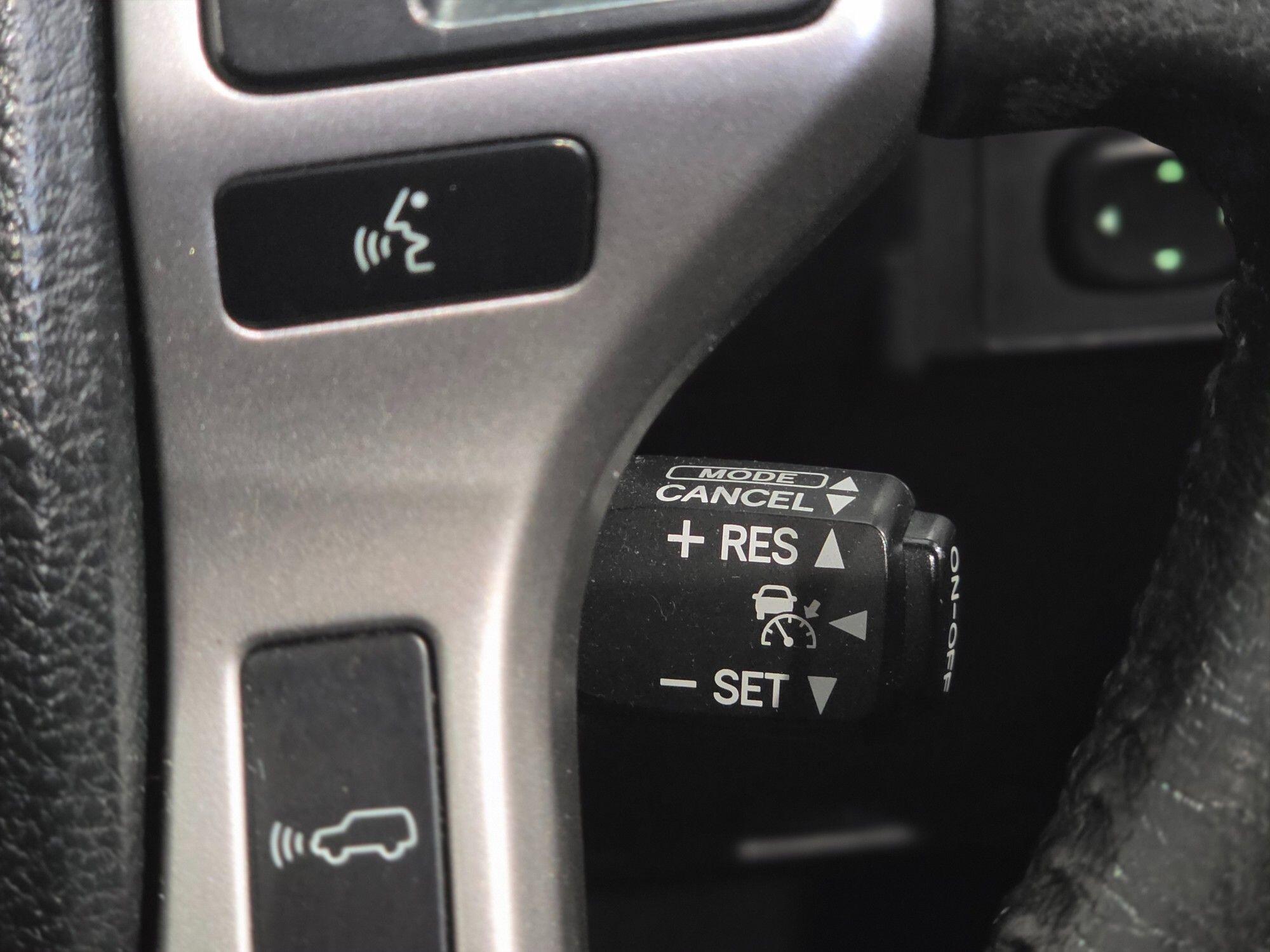 Toyota Land Cruiser view 36