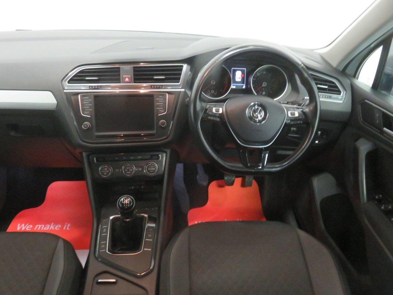 Volkswagen Tiguan view 40
