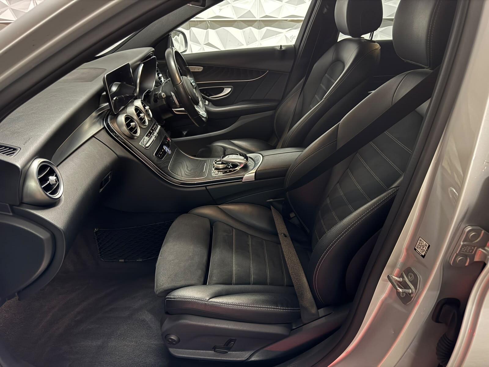 Mercedes-Benz C Class view 34
