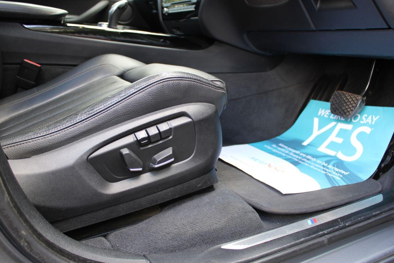 BMW X5 view 25