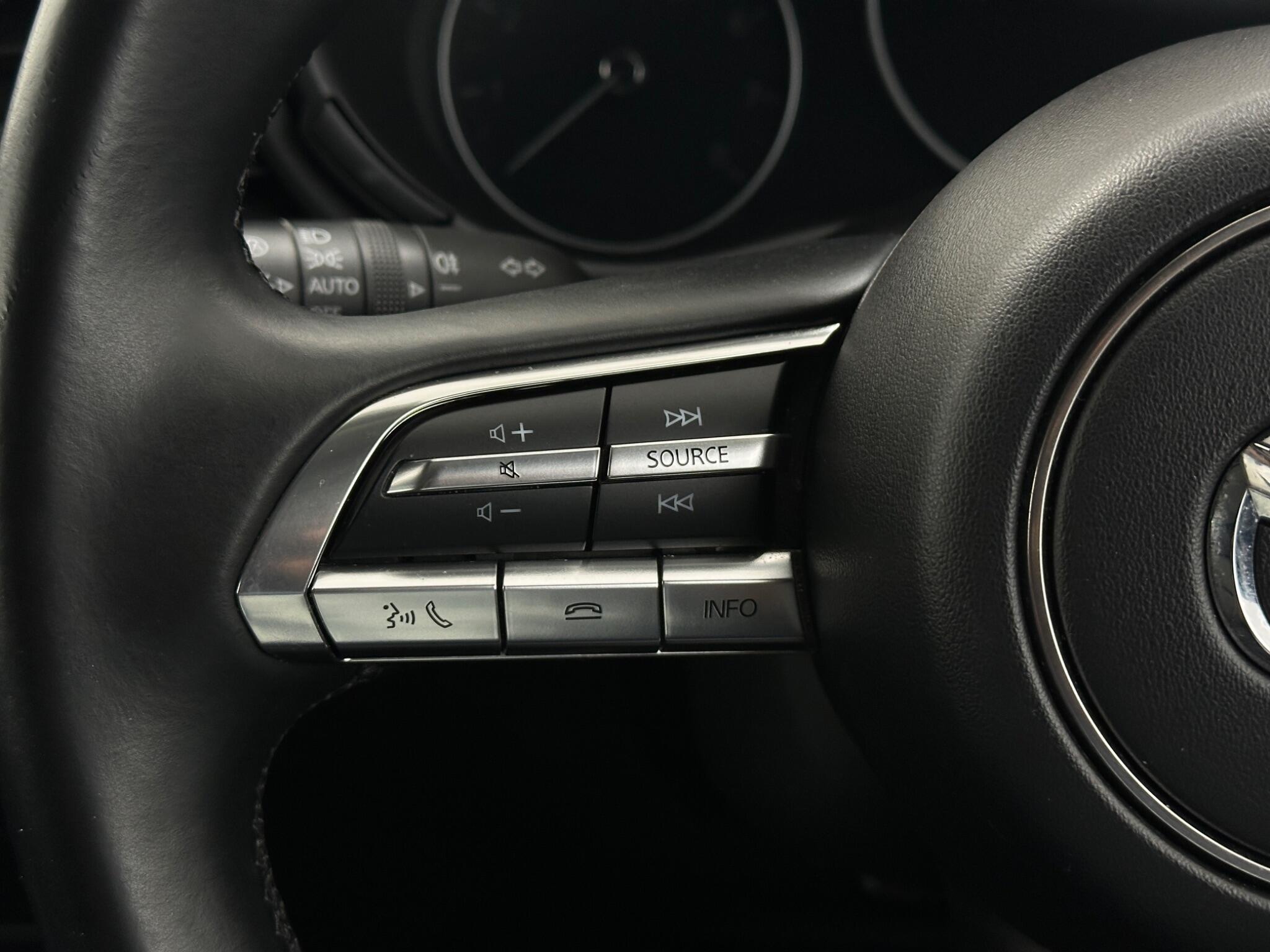 Mazda CX-30 view 15