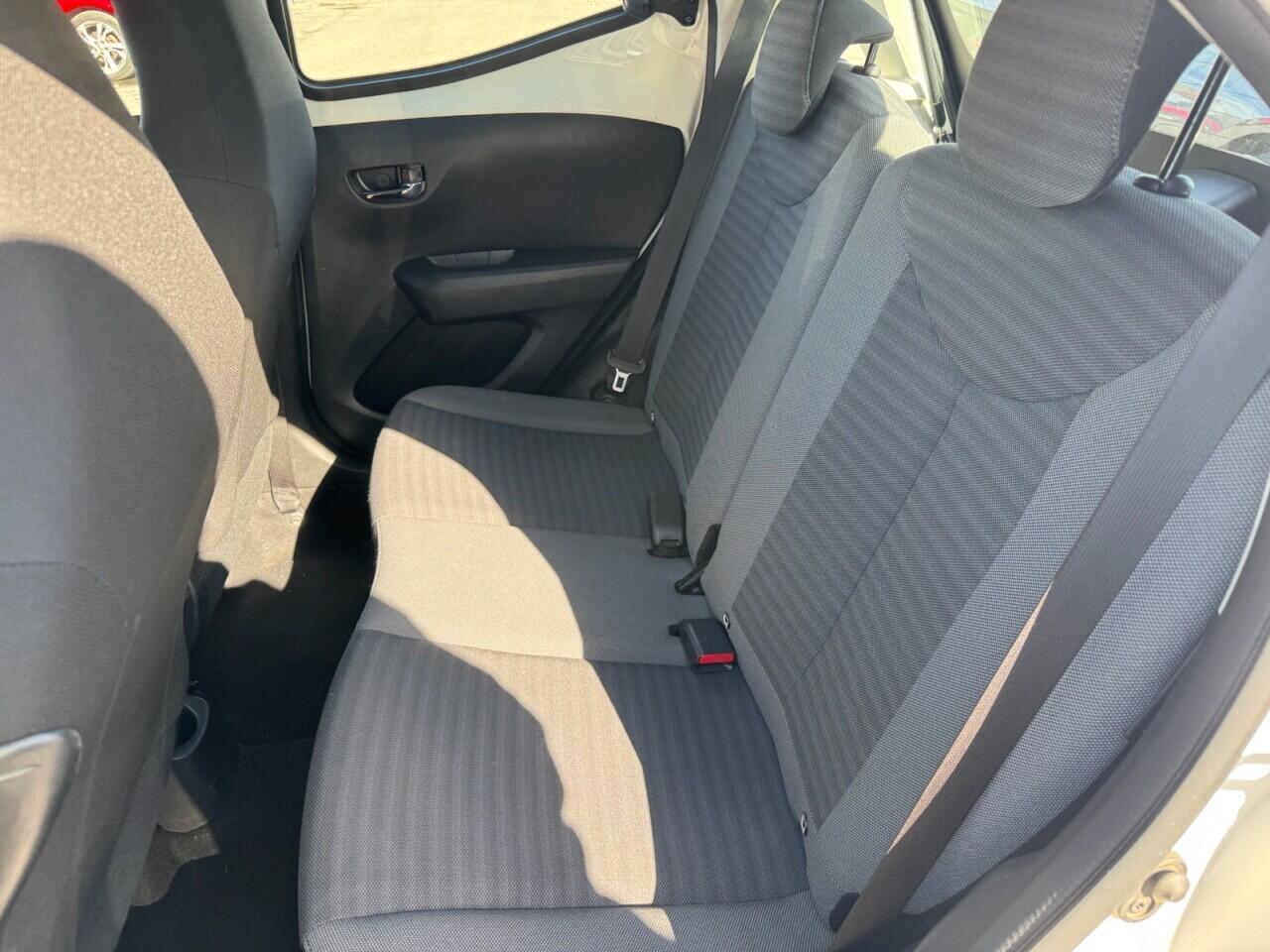 Toyota Aygo view 11