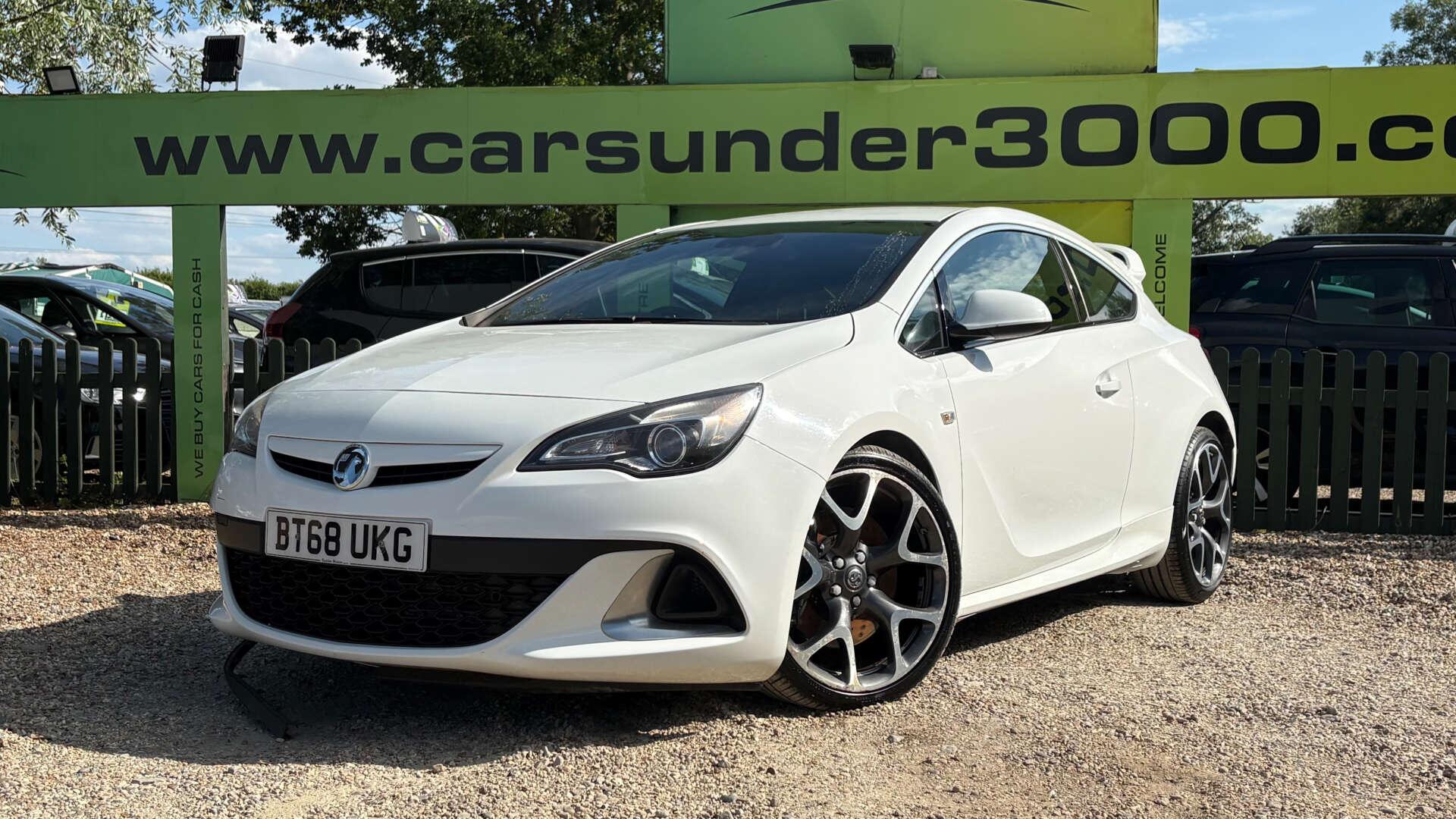 Vauxhall Astra GTC view 3