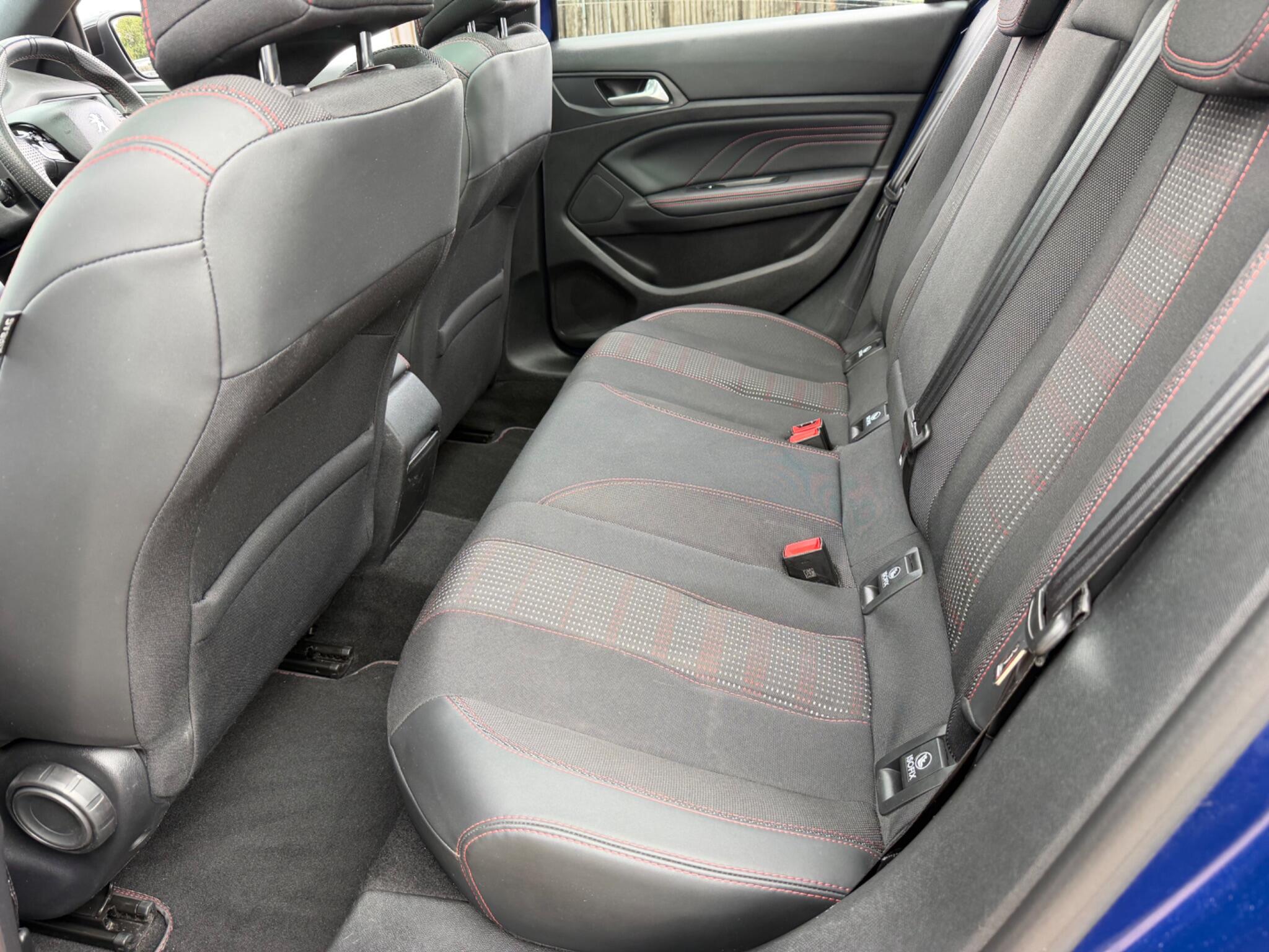 Peugeot 308 view 32