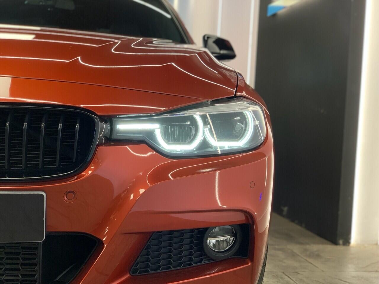 BMW 3 Series view 8