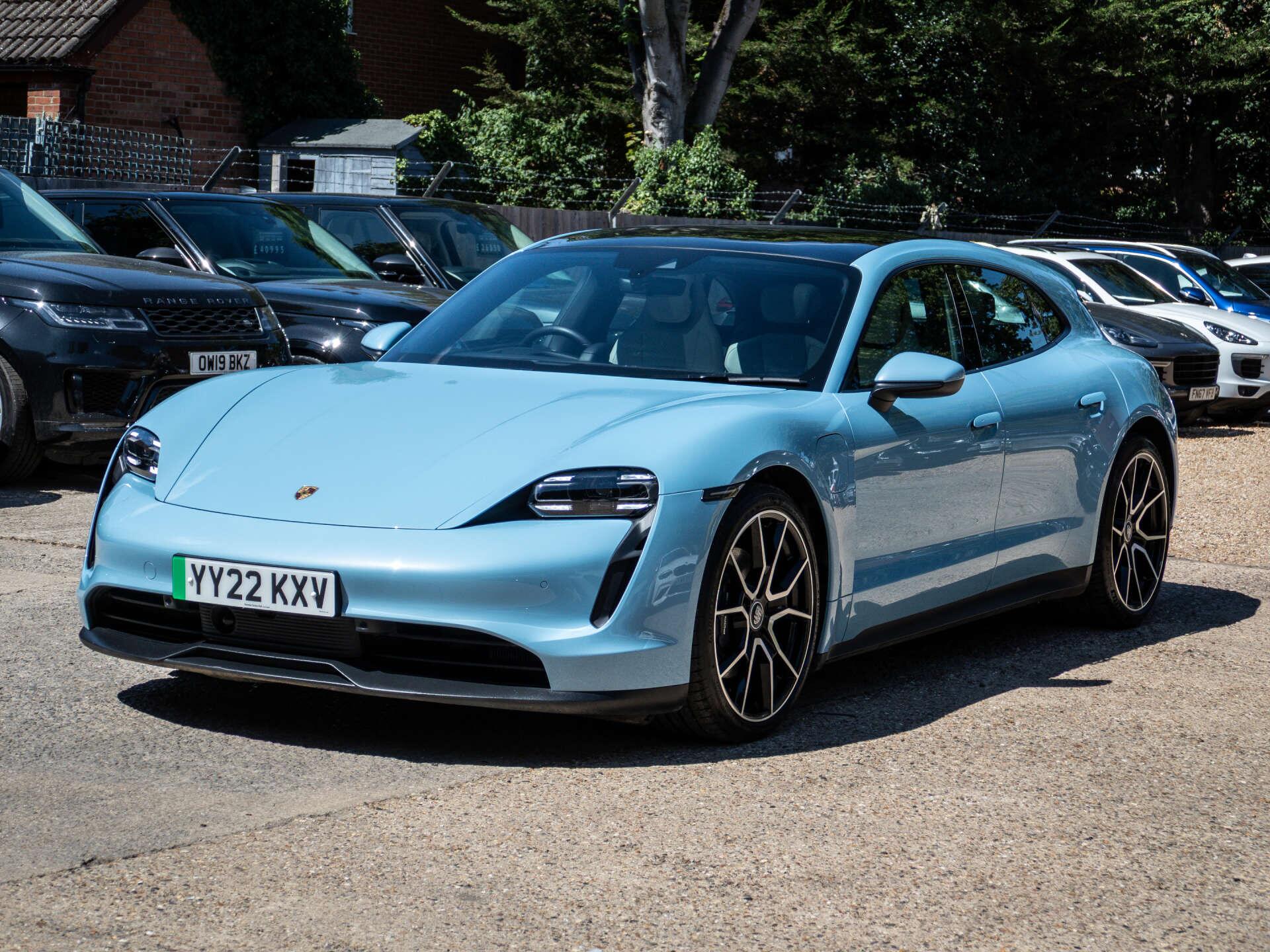 Porsche Taycan view 11