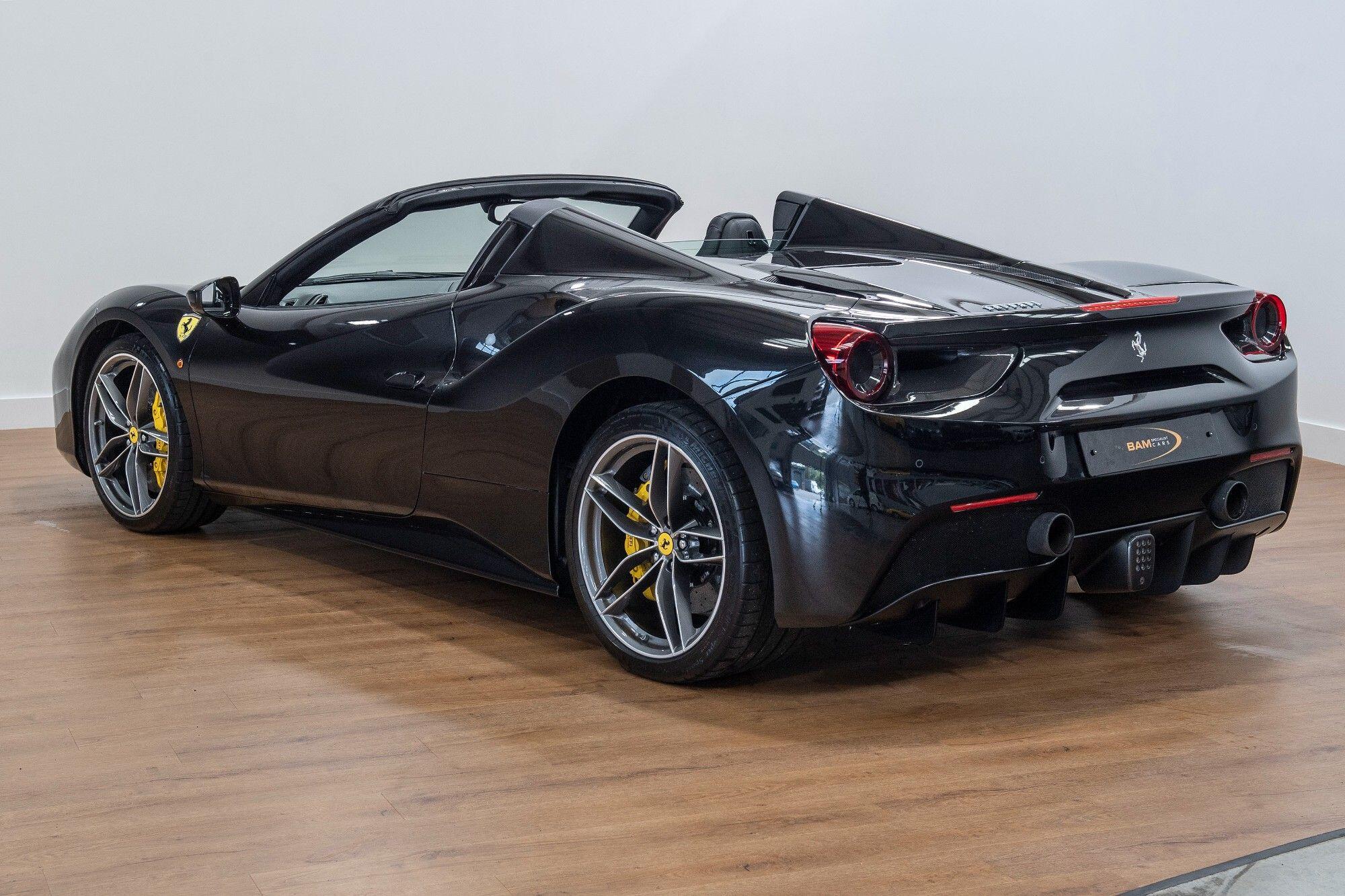 Ferrari 488 view 7